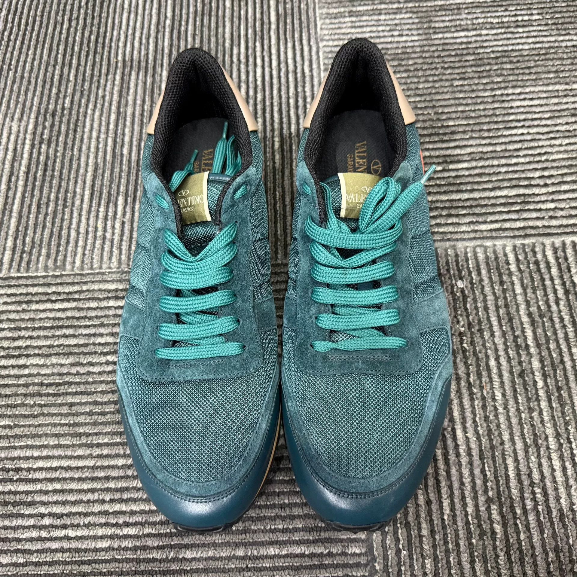 Valentino Valentino Lowtop Sneakers 12 Men Size US 12 / EU 45 - 4 Thumbnail