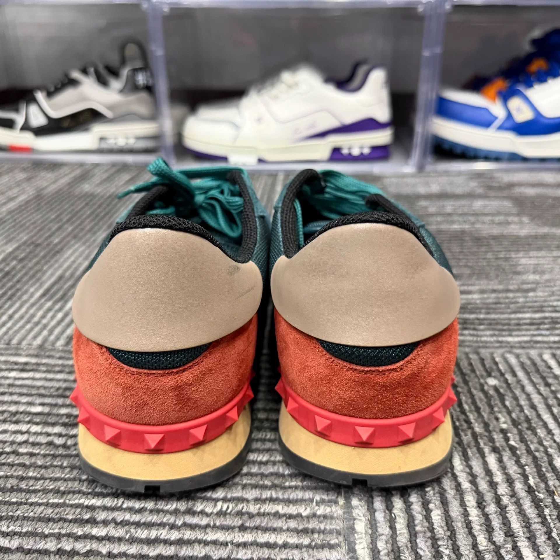 Valentino Valentino Lowtop Sneakers 12 Men Size US 12 / EU 45 - 5 Thumbnail