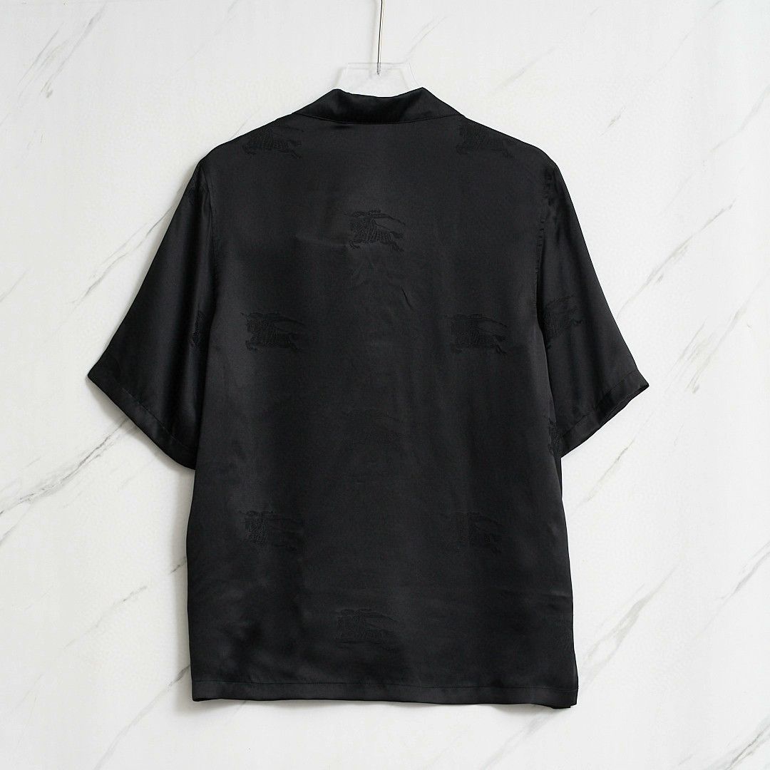 Burberry Burberry Men's Satin Shirt with Horse Pattern Size US XS / EU 42 / 0 - 4 Thumbnail