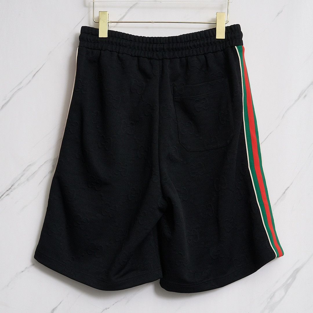 Gucci Gucci Men's Embossed Side Web Shorts Size US 28 / EU 44 - 3 Thumbnail