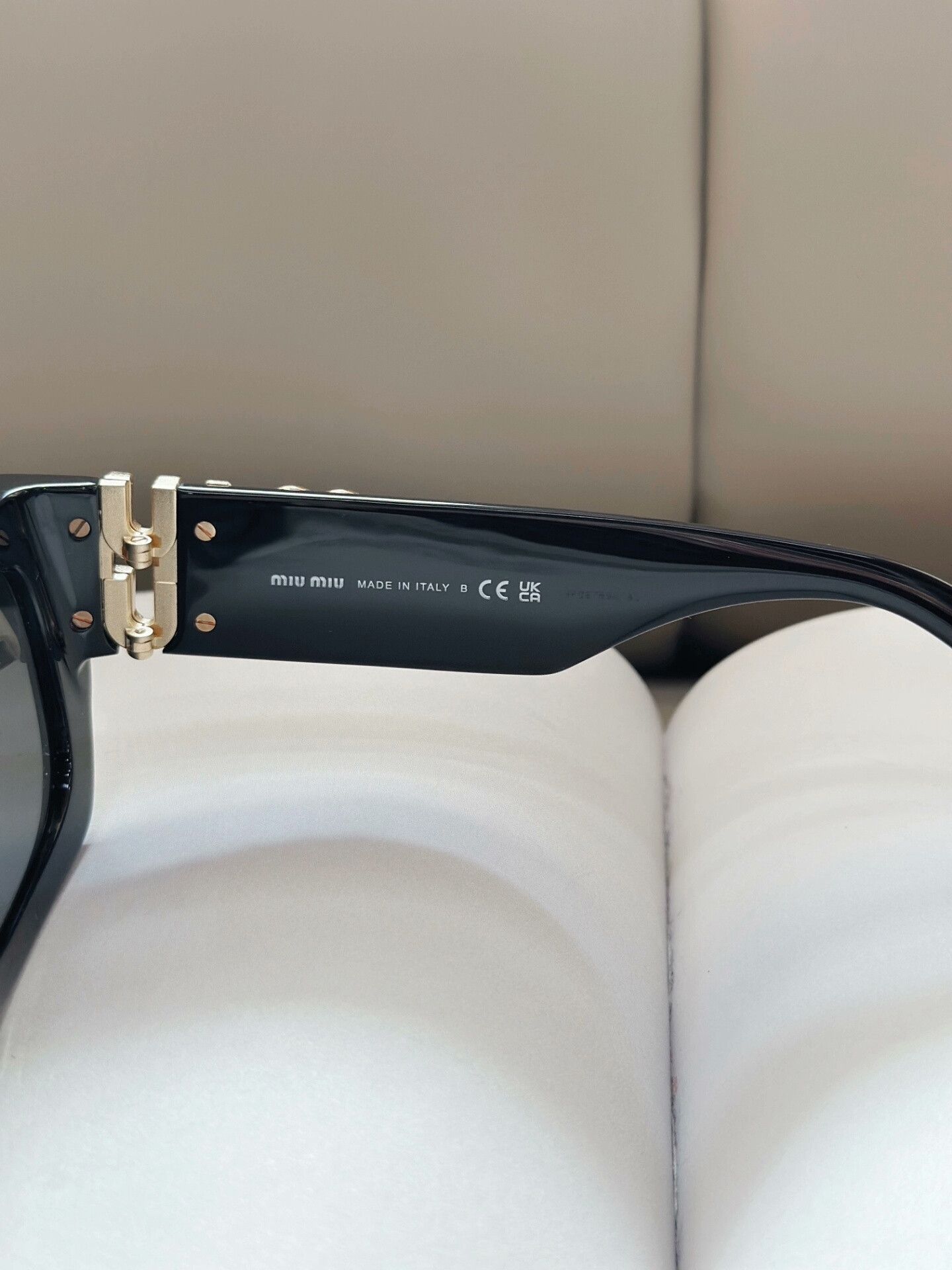 Miu Miu Miumiu Black Acetate Butterfly Sunglasses Size ONE SIZE - 8 Thumbnail