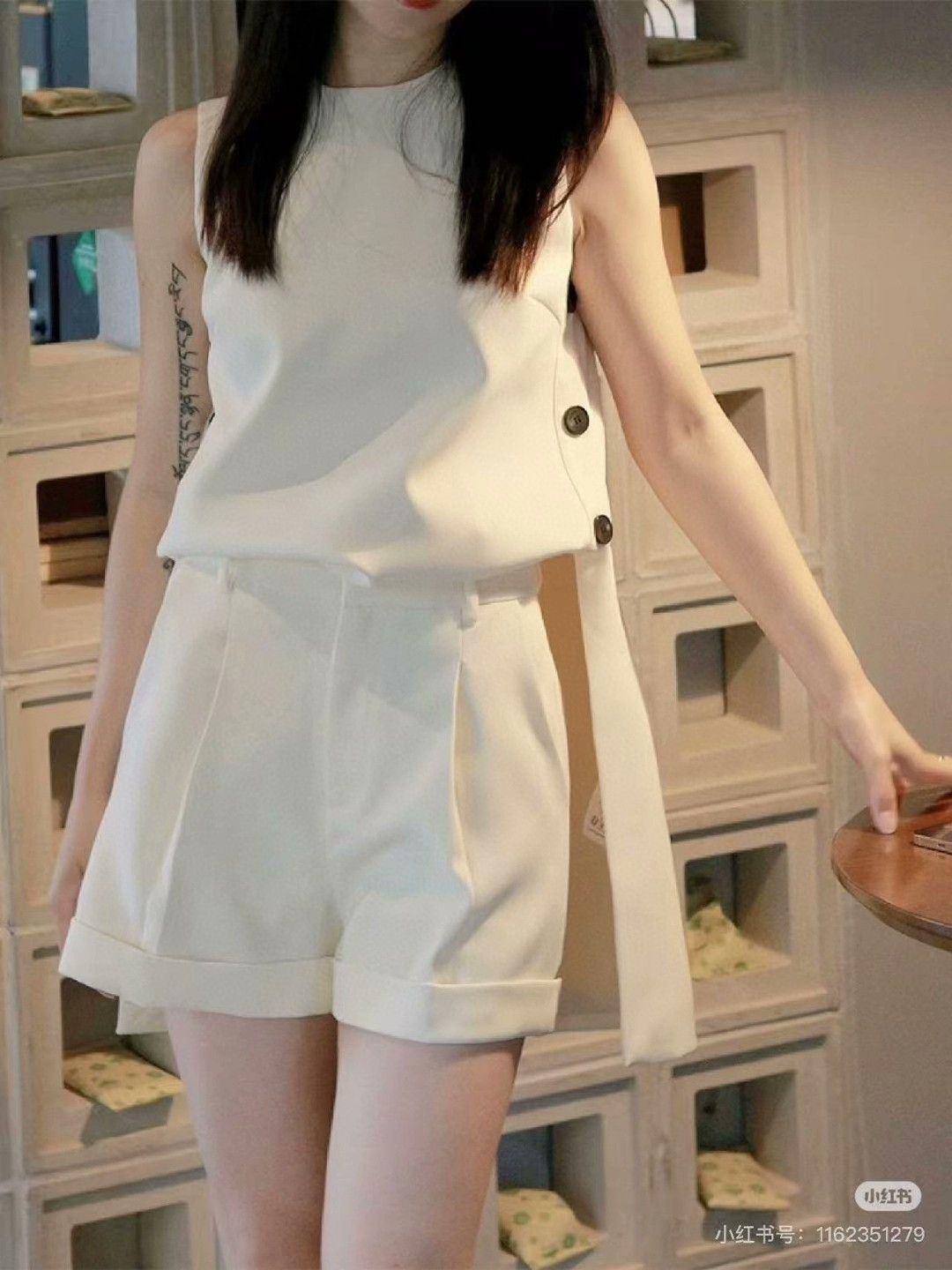 Dior Dior Women's Classic Solid Tailored Shorts Size 34" / US 12 / IT 48 - 8 Thumbnail