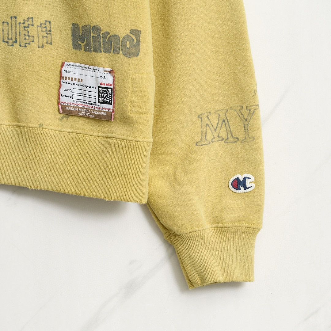 Maison MIHARA YASUHIRO Mihara Yasuhiro Women's Letter Distressed Crewneck Sweatshirt Size S / US 4 / IT 40 - 3 Thumbnail