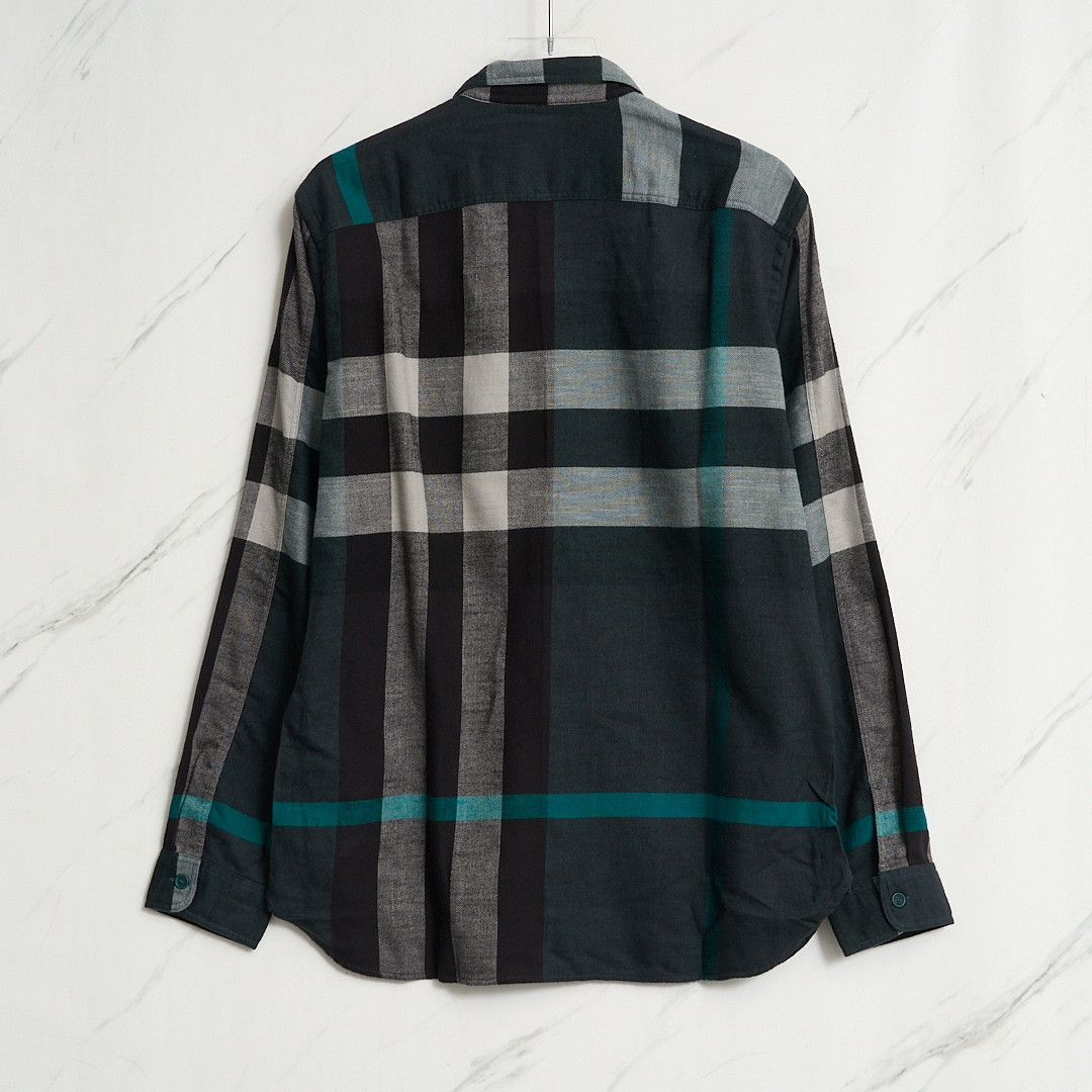 Burberry Burberry Men's Classic Check Shirt Size US L / EU 52-54 / 3 - 5 Thumbnail