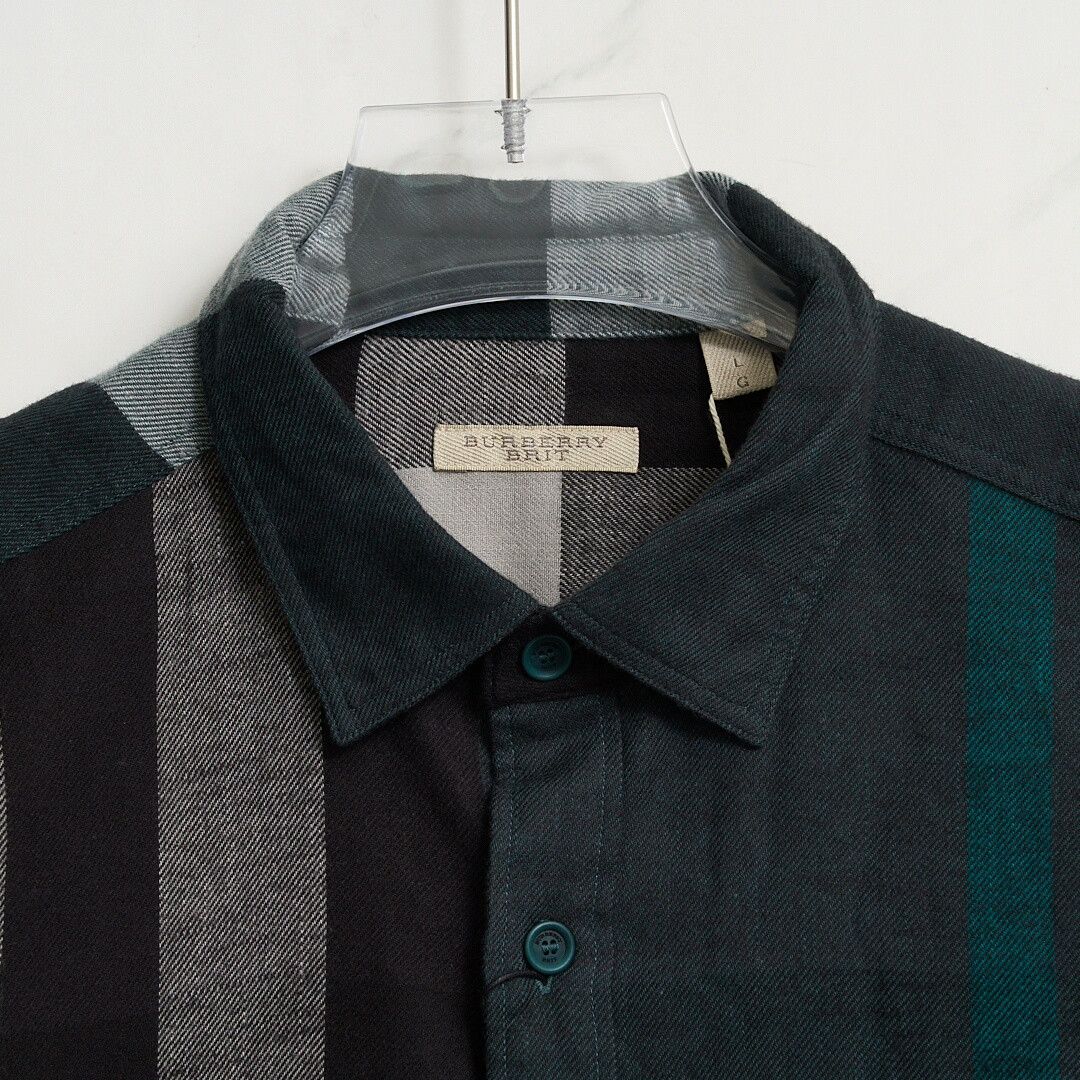 Burberry Burberry Men's Classic Check Shirt Size US L / EU 52-54 / 3 - 2 Thumbnail