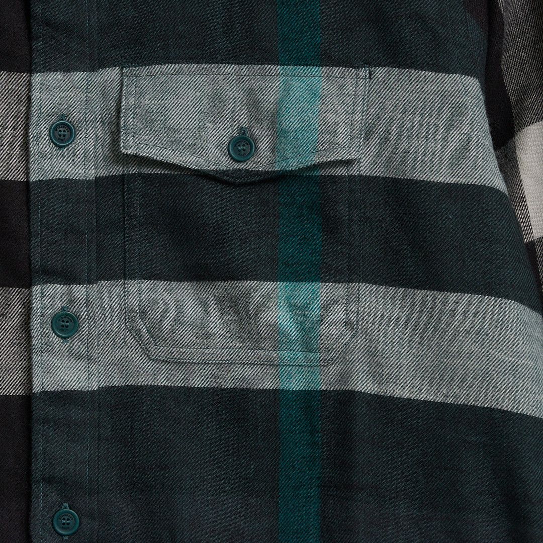 Burberry Burberry Men's Classic Check Shirt Size US L / EU 52-54 / 3 - 3 Thumbnail