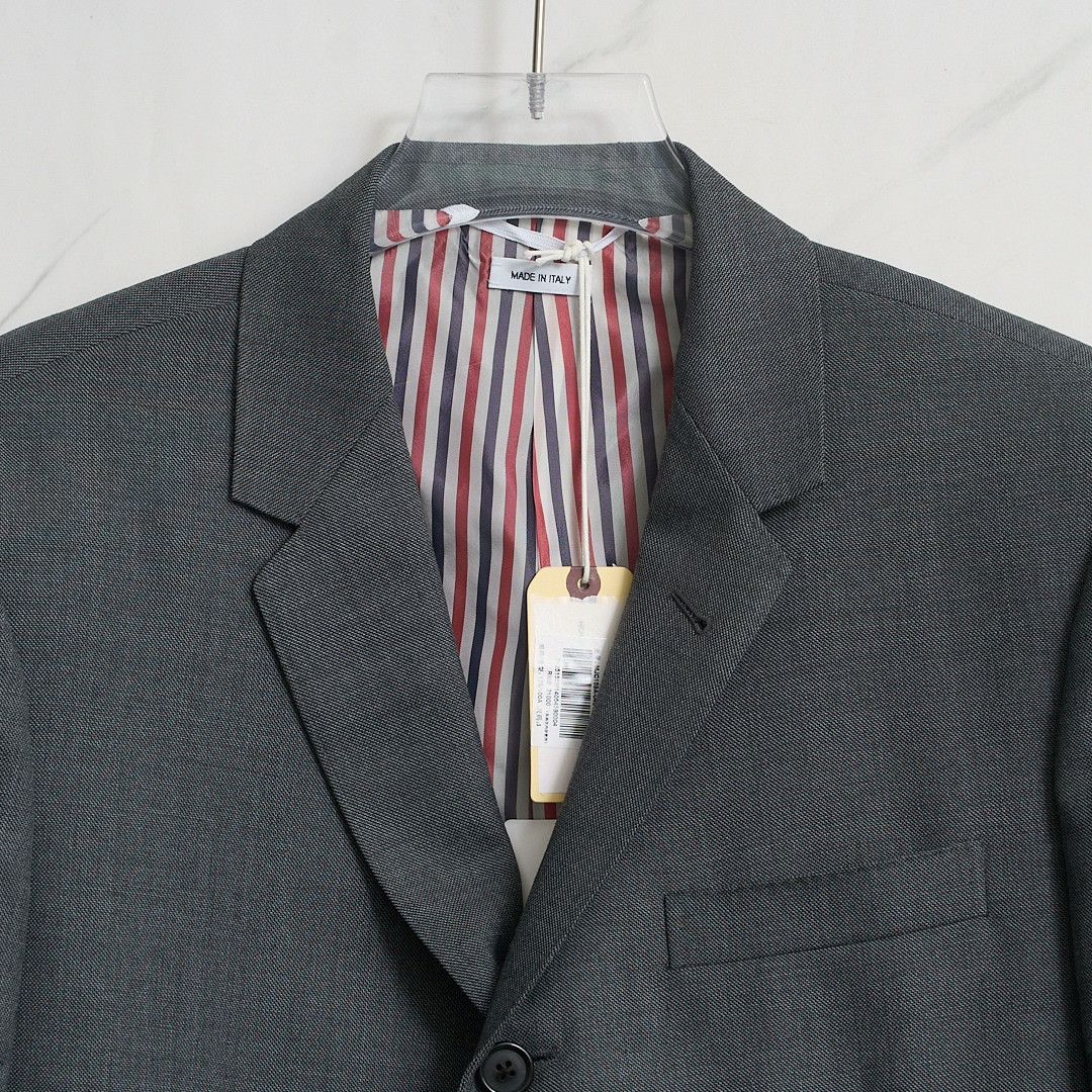 Thom Browne Thom Browne Men's Striped Ribbon Suit Size US S / EU 44-46 / 1 - 2 Thumbnail