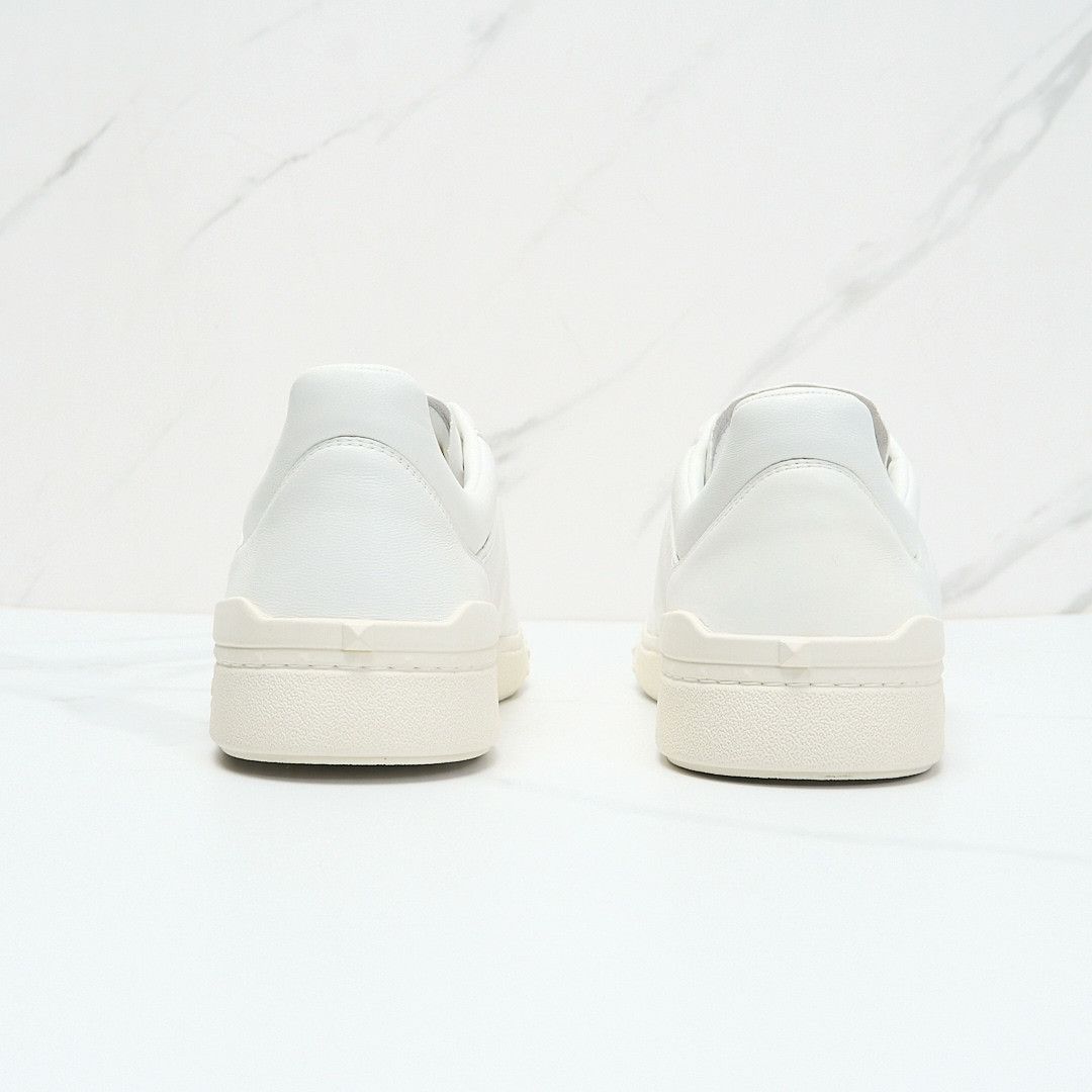 Valentino Valentino Men's Upvillage Studded Casual Shoes Size US 9 / EU 42 - 7 Thumbnail