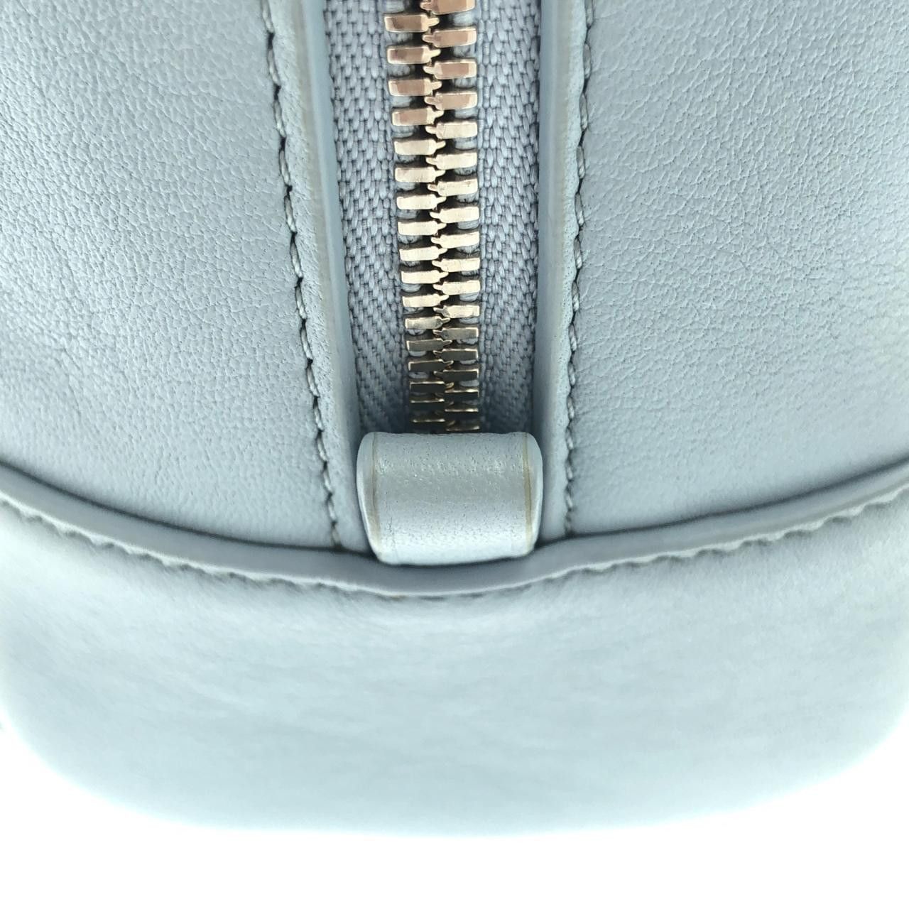 Loewe Loewe Loewe Amazona Calf Handbag Leather Crossbody Bag A039N21X01 DUTY FREE for USA Size ONE SIZE - 4 Thumbnail