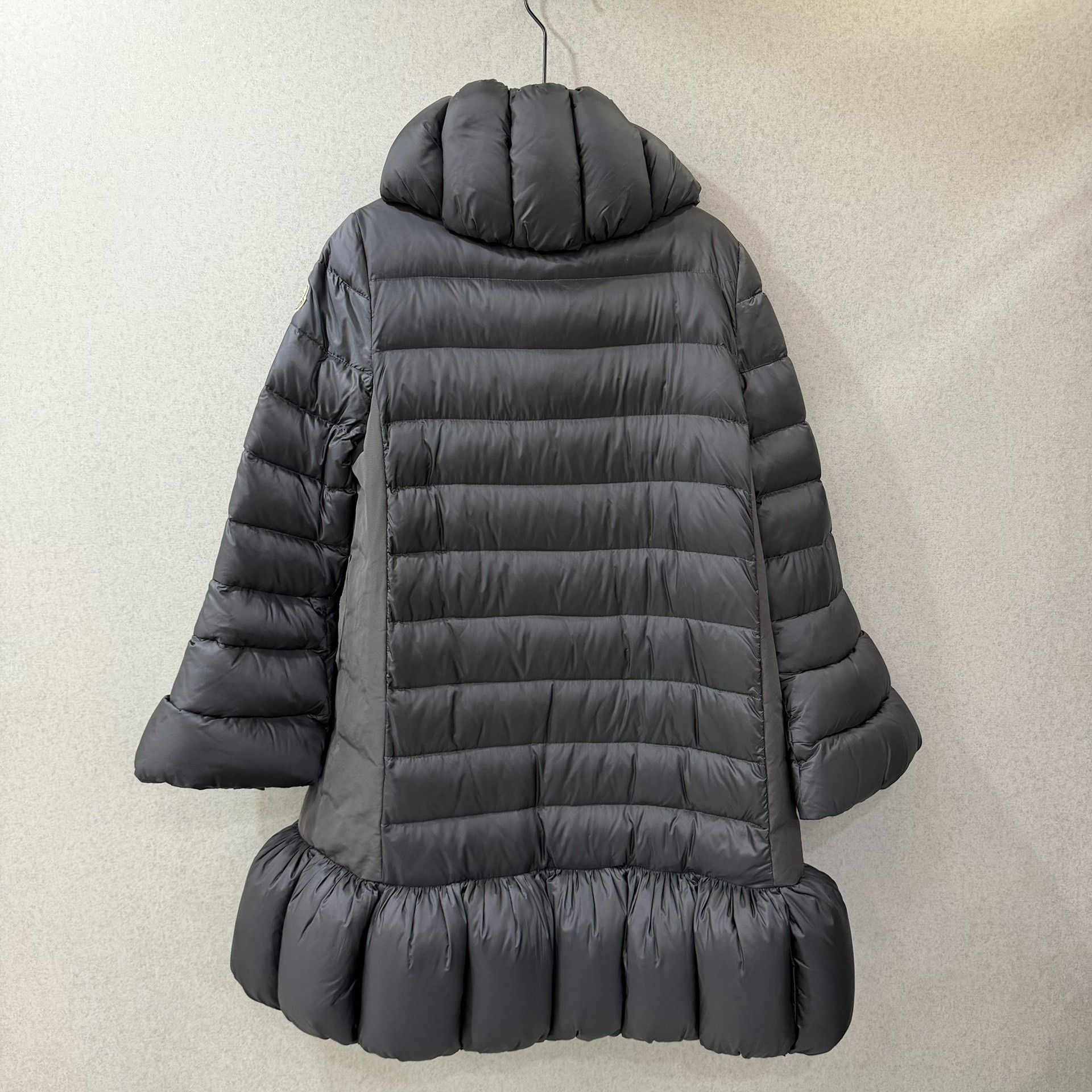 Moncler Moncler Down Down Jacket XS Women Size XS / US 0-2 / IT 36-38 - 2 Thumbnail