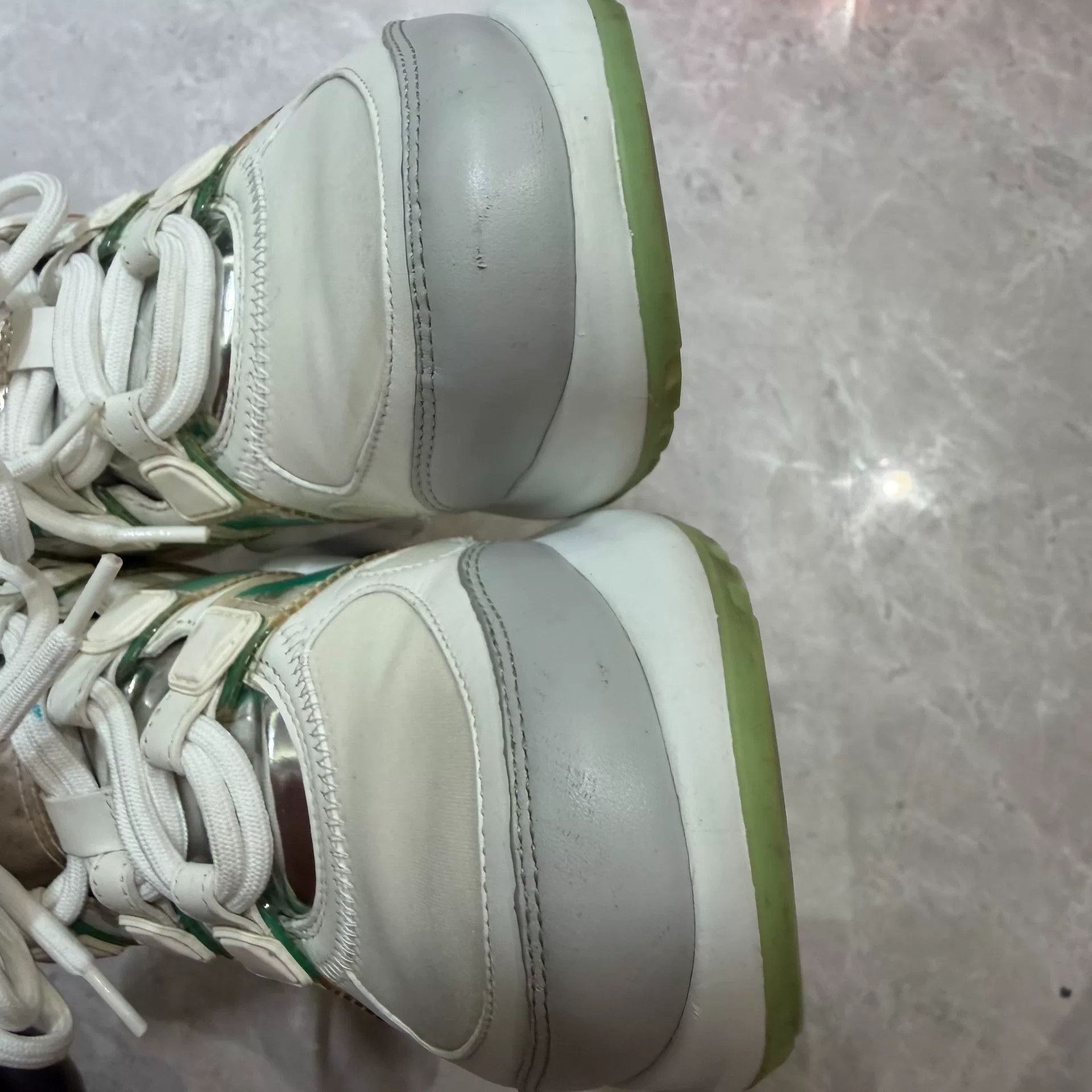 Louis Vuitton Louis Vuitton Green Lowtop Sneakers us_5 Women Size US 5 / IT 35 - 7 Thumbnail