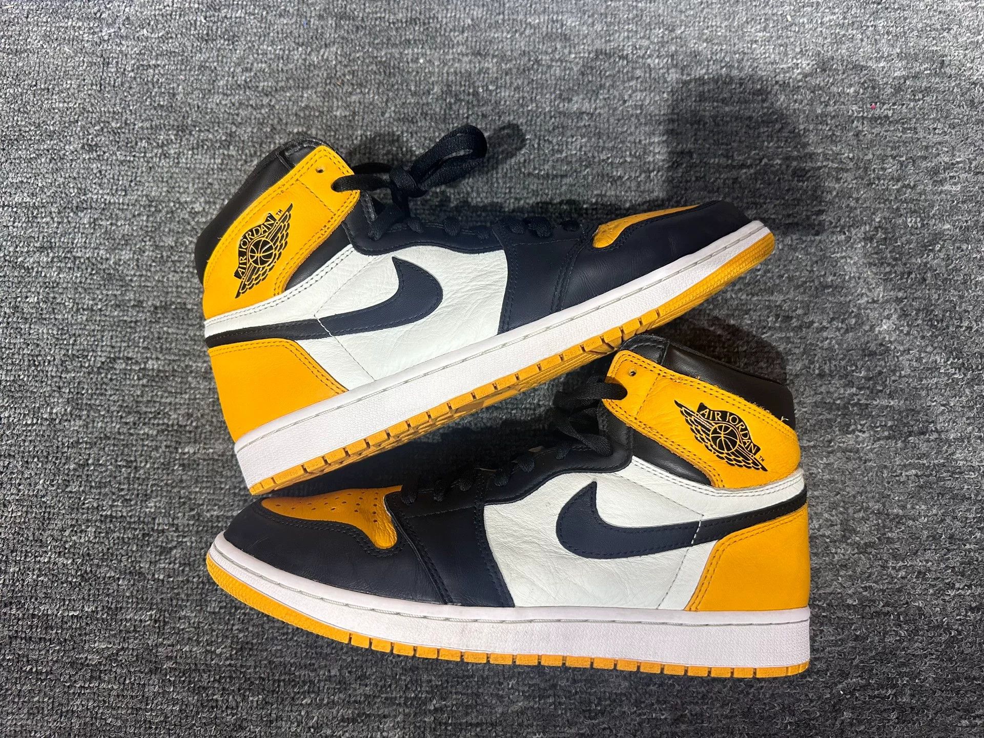 Nike Nike AIR JORDAN Yellow Lowtop Sneakers 11 Men Size US 11 / EU 44 - 2 Thumbnail