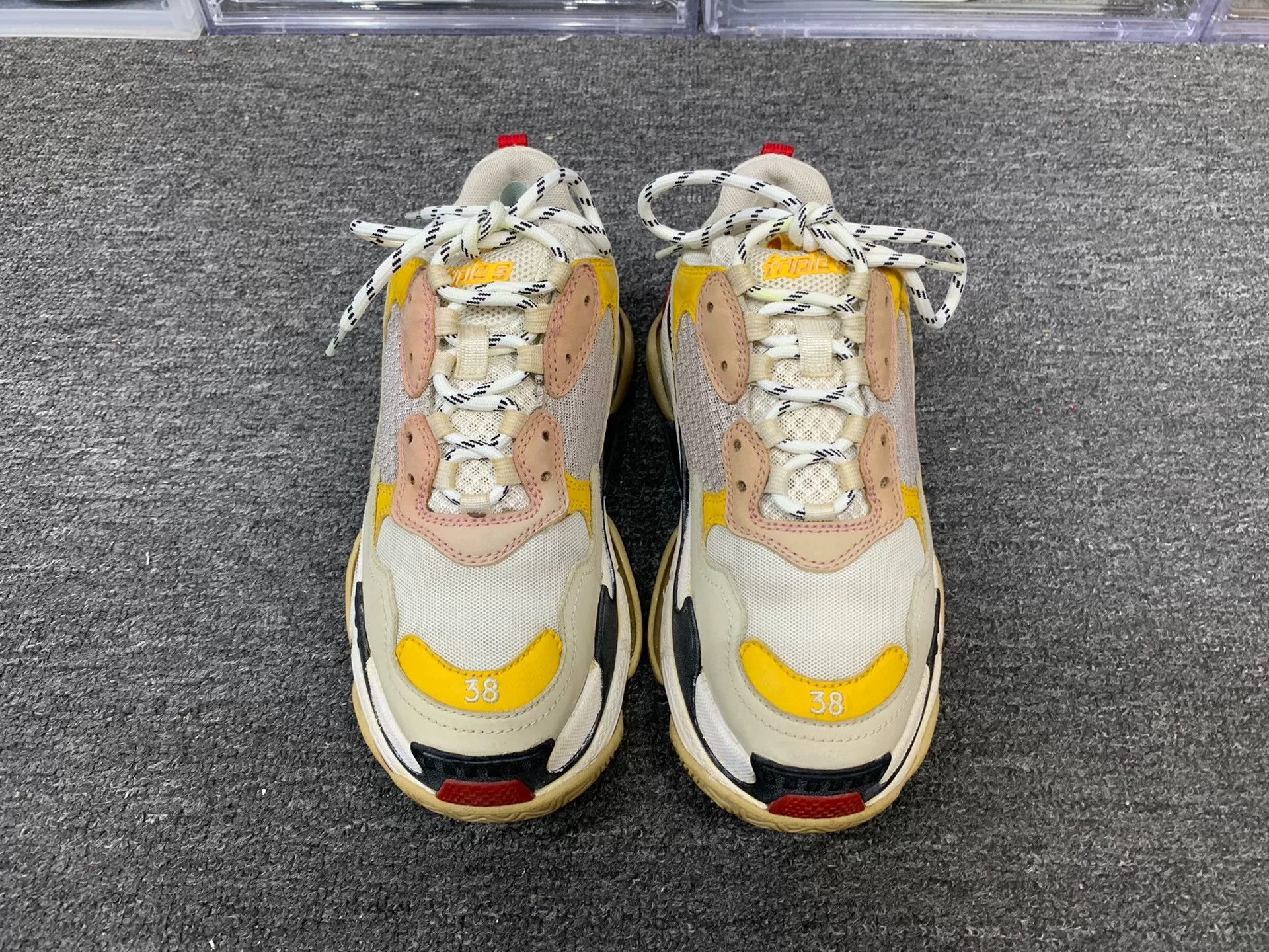 Balenciaga Balenciaga Lowtop Sneakers 5.5 Men Size US 5.5 / EU 38 - 4 Thumbnail