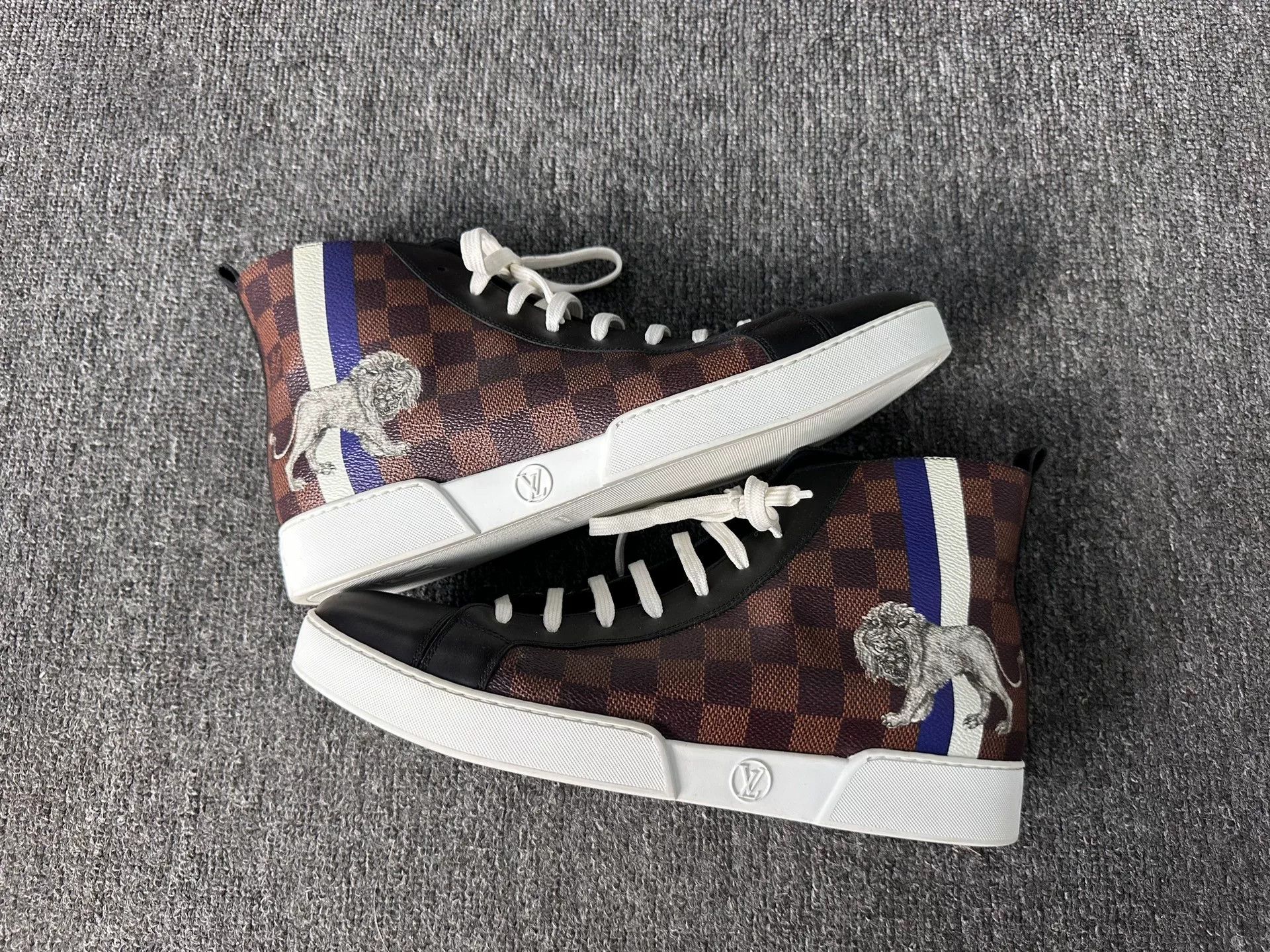 Louis Vuitton Louis Vuitton Rare Multi Hitop Sneakers 9 Men Size US 9 / EU 42 - 2 Thumbnail