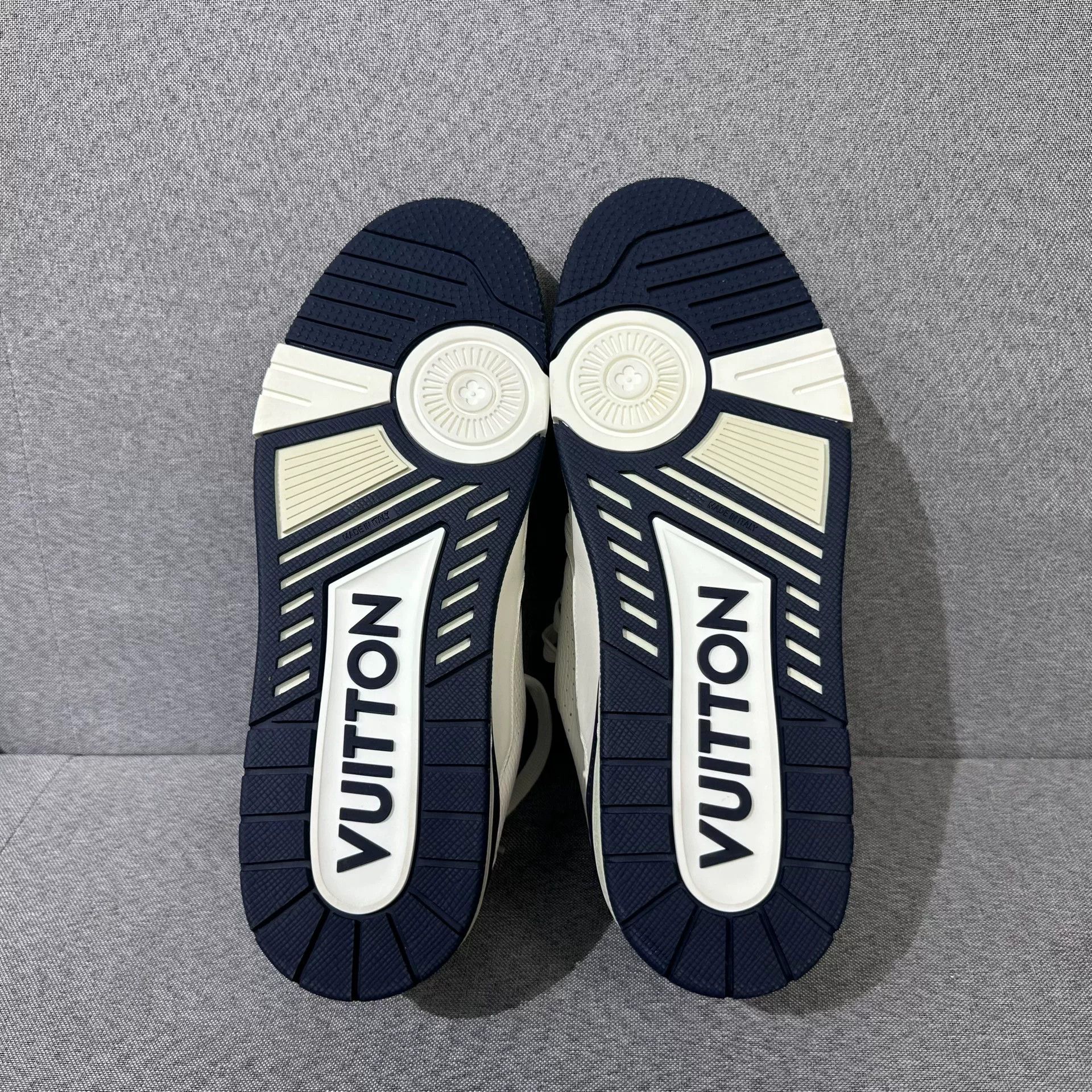 Louis Vuitton Louis Vuitton Training Blue Lowtop Sneakers 10 Men Size US 10 / EU 43 - 6 Thumbnail