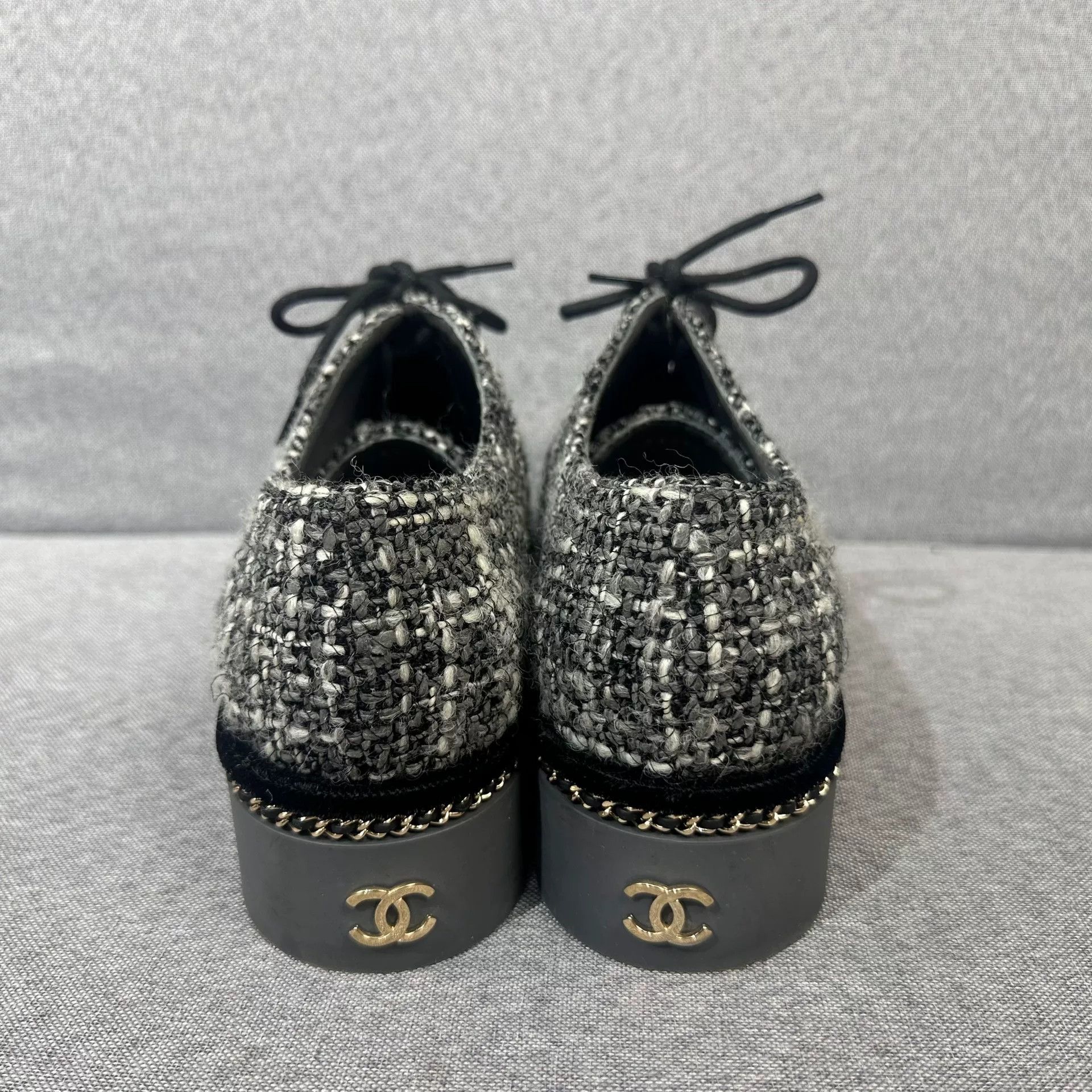 Chanel Chanel Retro Lowtop Sneakers us_7 Women Size US 7 / IT 37 - 5 Thumbnail
