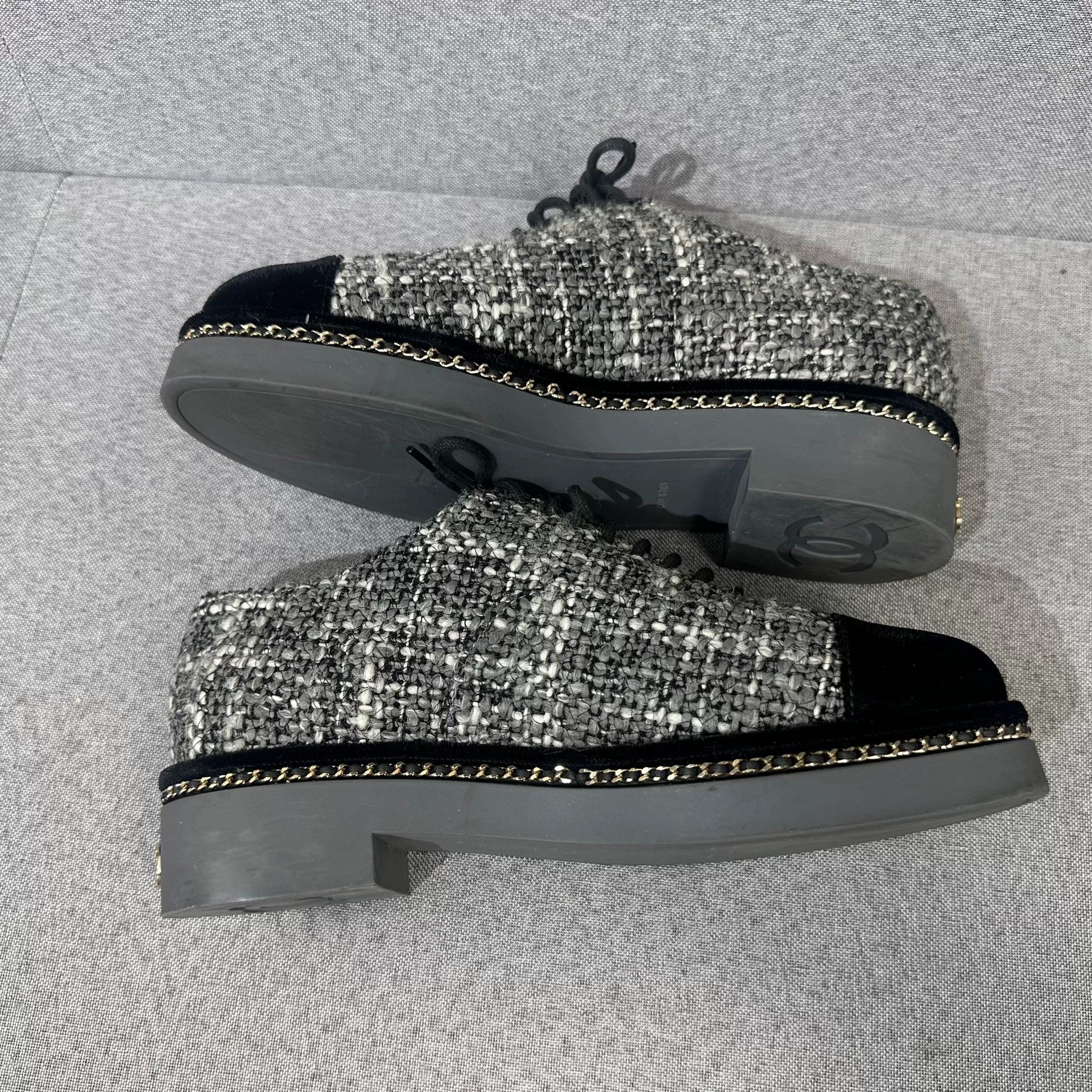 Chanel Chanel Retro Lowtop Sneakers us_7 Women Size US 7 / IT 37 - 3 Thumbnail