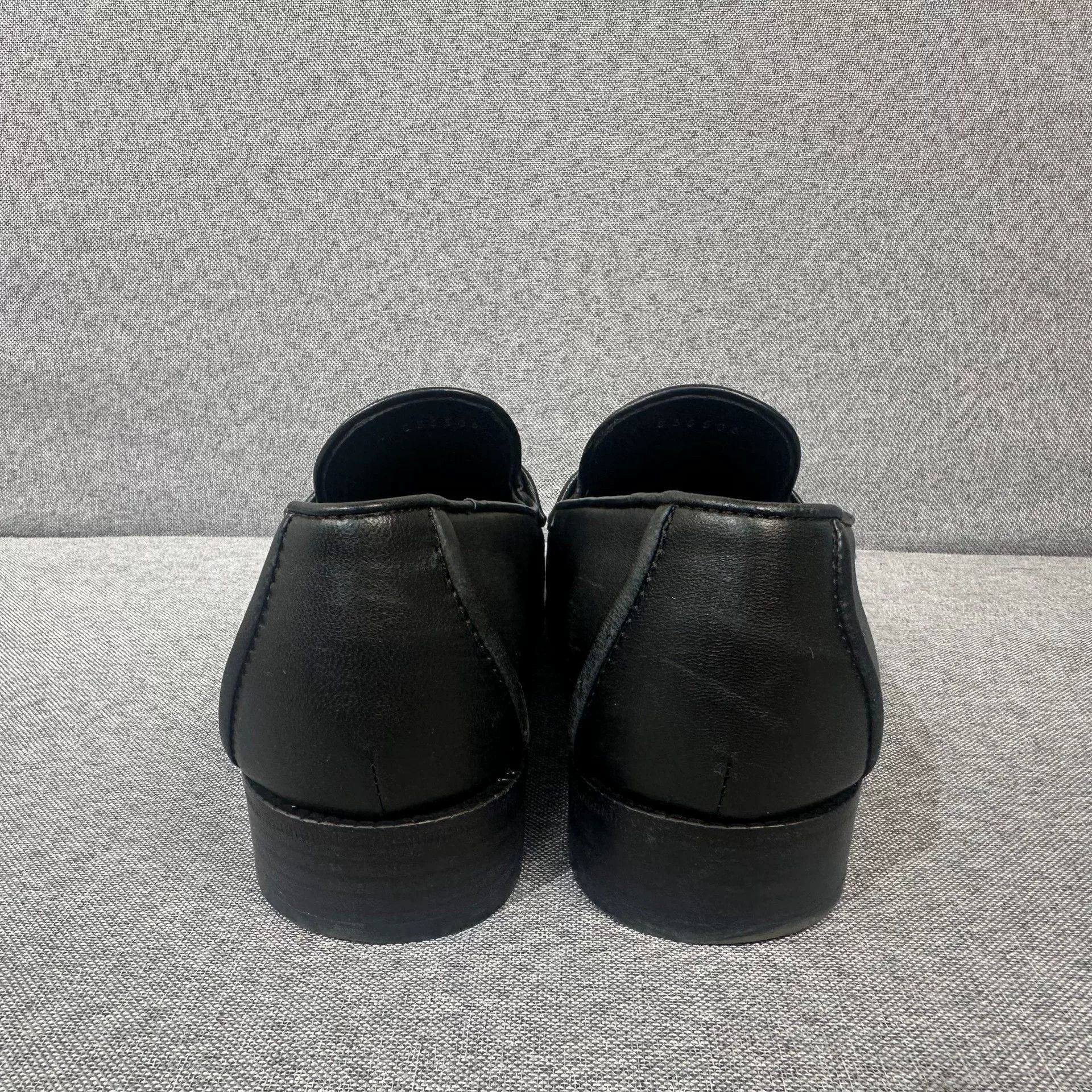 Chanel Chanel Lowtop Sneakers us_7 Women Size US 7 / IT 37 - 5 Thumbnail