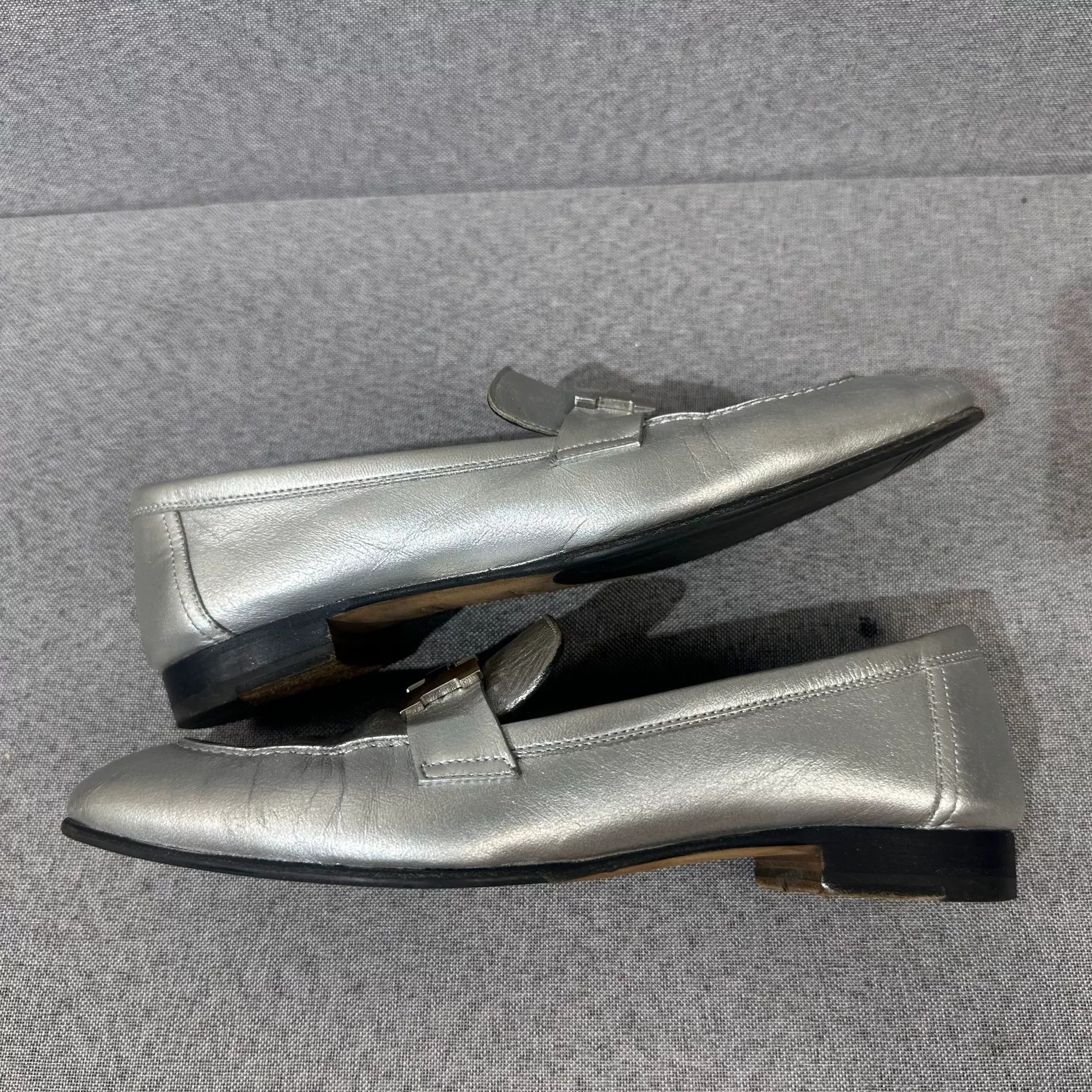 Hermes Hermes Silver Lowtop Sneakers us_7 Women Size US 7 / IT 37 - 2 Thumbnail