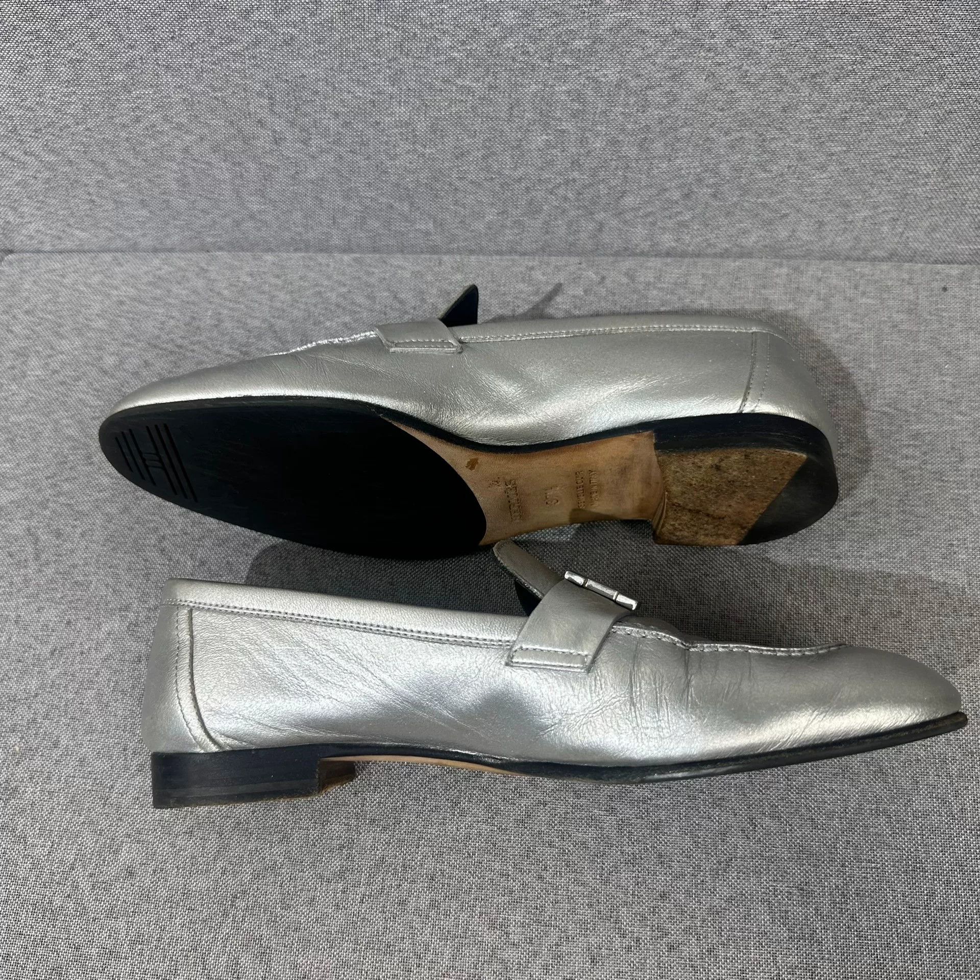 Hermes Hermes Silver Lowtop Sneakers us_7 Women Size US 7 / IT 37 - 3 Thumbnail