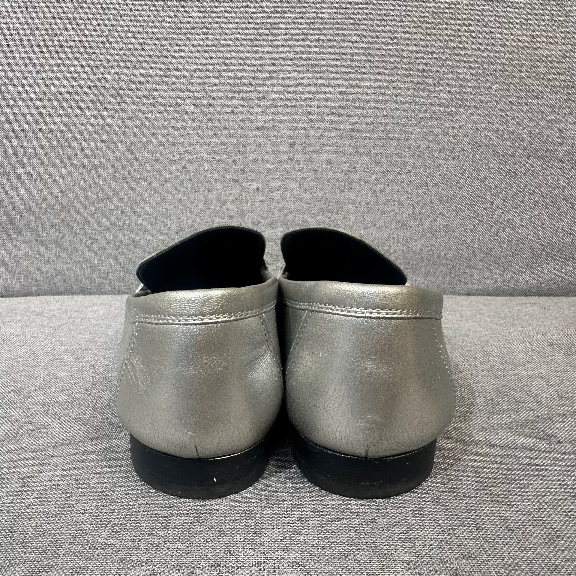 Hermes Hermes Silver Lowtop Sneakers us_7 Women Size US 7 / IT 37 - 5 Thumbnail