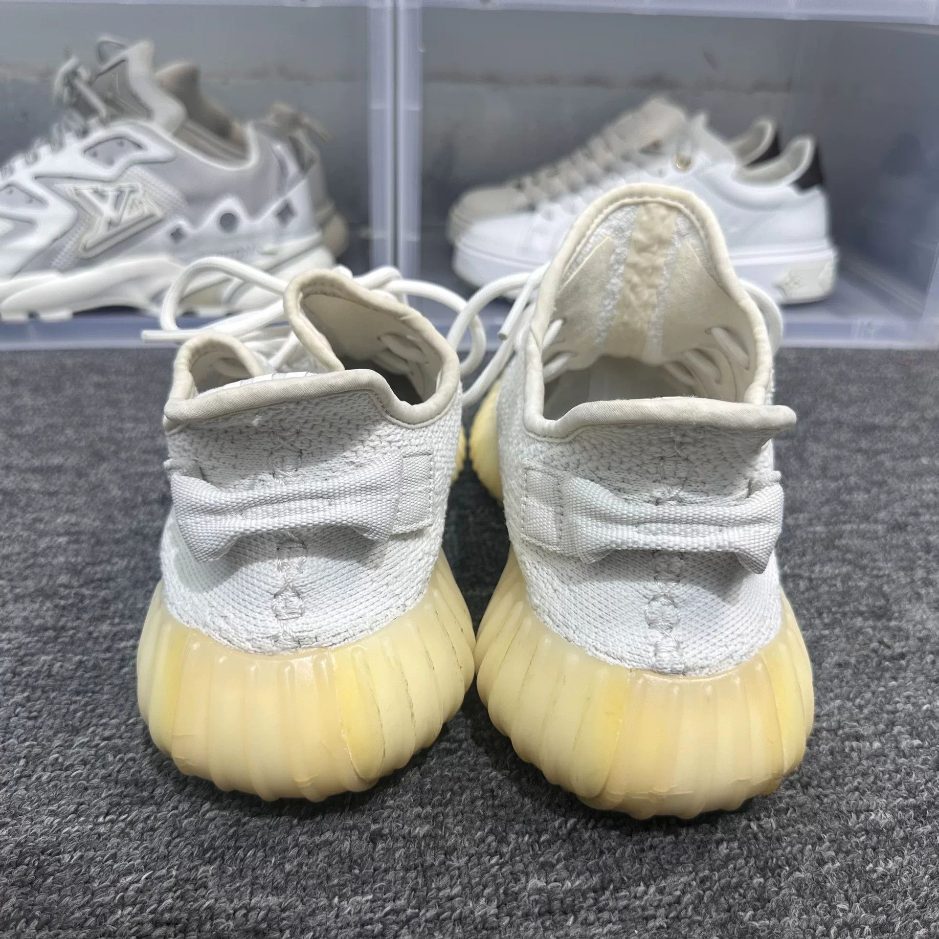 Adidas Adidas YEEZY White Lowtop Sneakers 9 Men Size US 9 / EU 42 - 5 Thumbnail