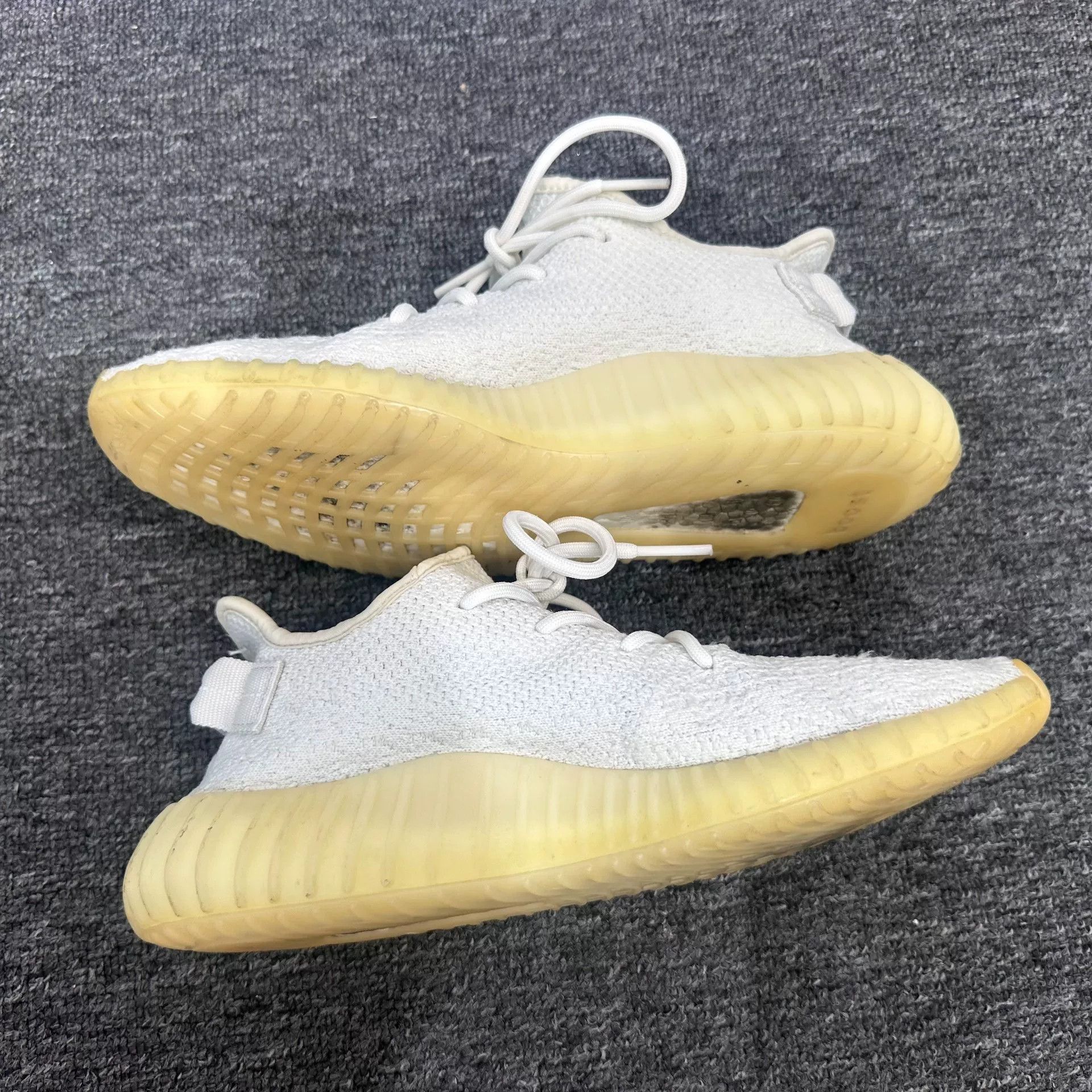 Adidas Adidas YEEZY White Lowtop Sneakers 9 Men Size US 9 / EU 42 - 3 Thumbnail