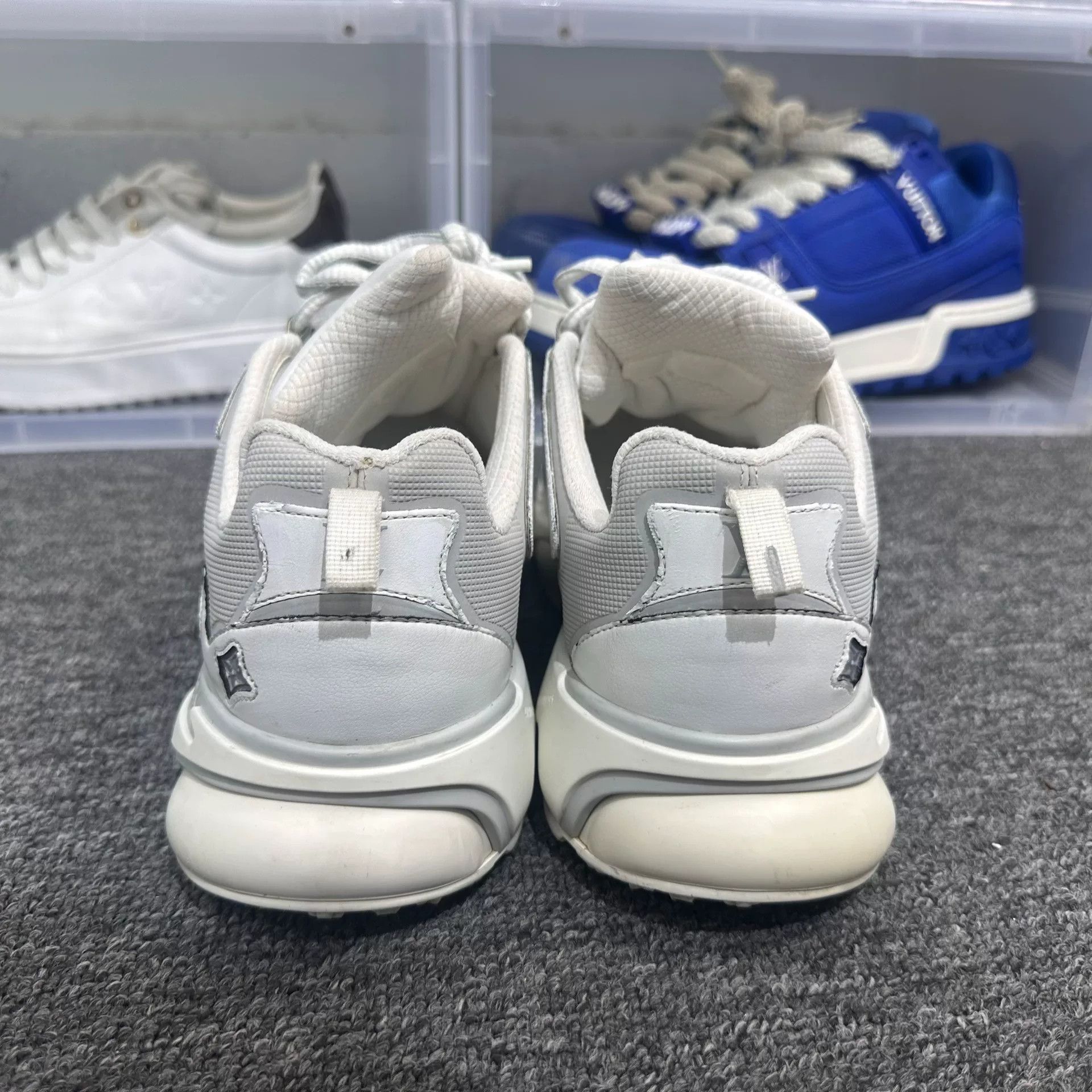 Louis Vuitton Louis Vuitton Running Lowtop Sneakers 8 Men Size US 8 / EU 41 - 5 Thumbnail