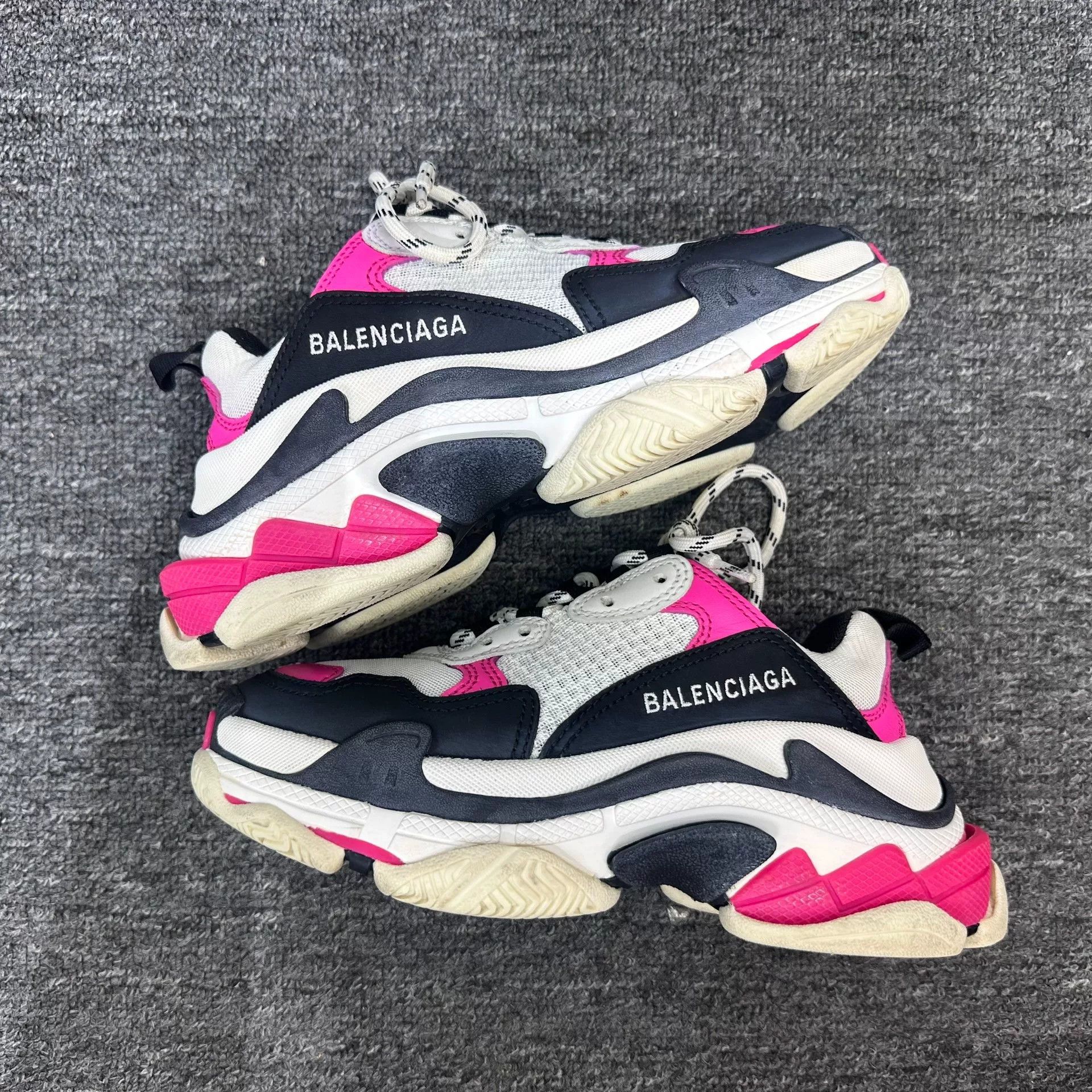 Balenciaga Balenciaga Pink Lowtop Sneakers us_5 Women Size US 5 / IT 35 - 2 Thumbnail