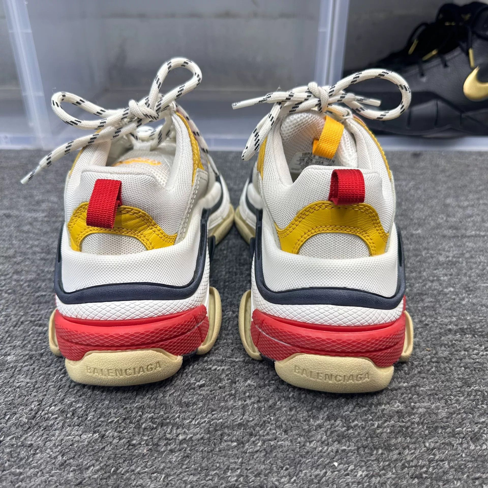 Balenciaga Balenciaga Washed Lowtop Sneakers us_5 Women Size US 5 / IT 35 - 5 Thumbnail
