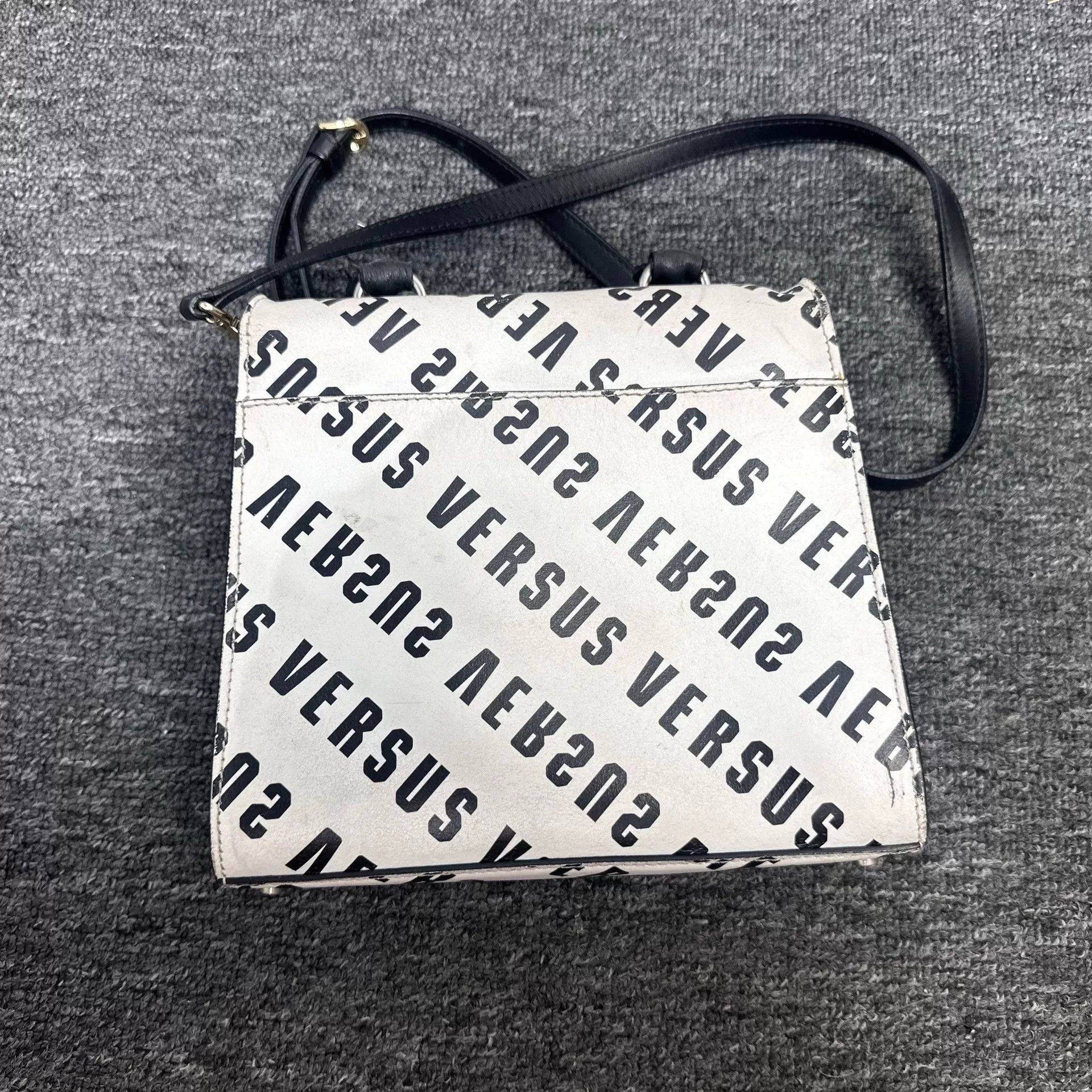 Versace Versace Shoulder Bag OS Women Size ONE SIZE - 2 Thumbnail