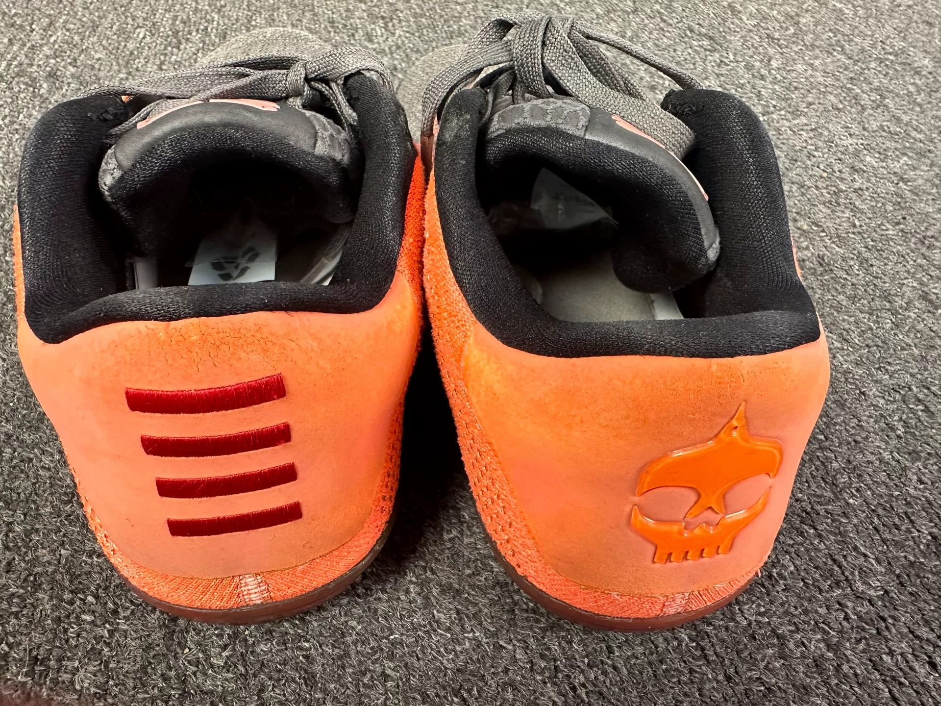 Nike Nike KOBE Orange Lowtop Sneakers 9 Men Size US 9 / EU 42 - 8 Thumbnail