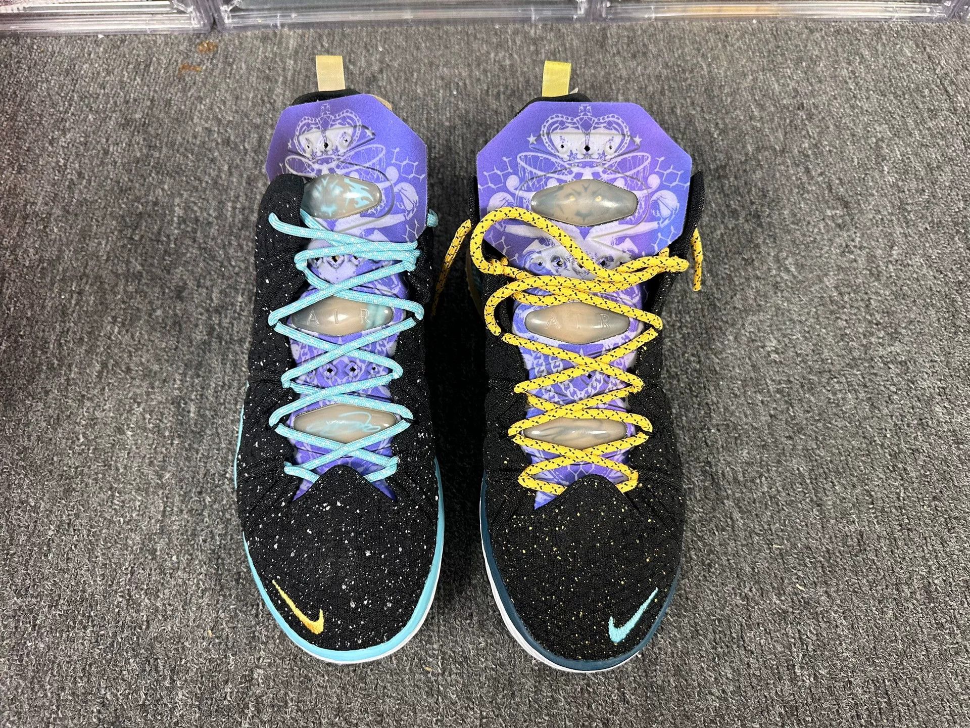 Nike Nike LEBRON Purple Lowtop Sneakers 11 Men Size US 11 / EU 44 - 4 Thumbnail
