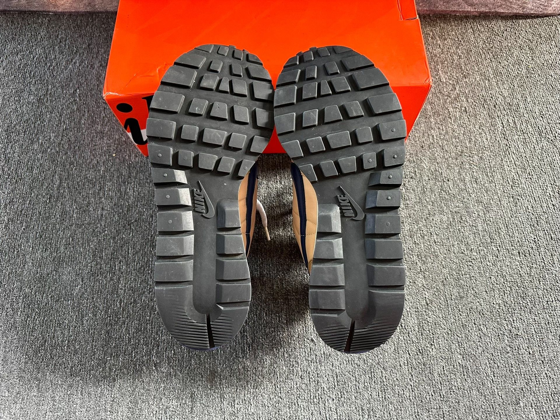 Sacai Sacai Orange Lowtop Sneakers 11 Men Size US 11 / EU 44 - 6 Thumbnail