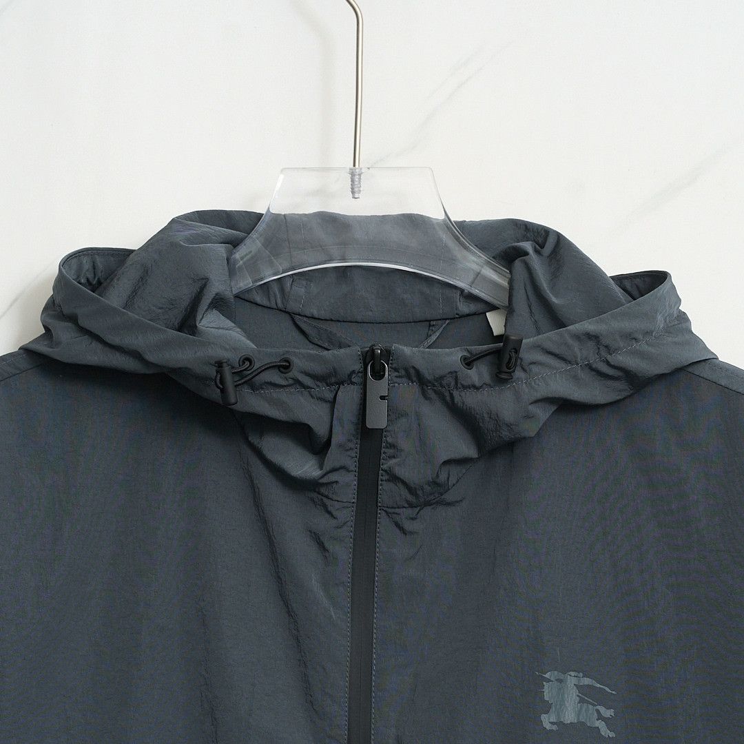 Burberry Burberry Men's Logo Print Zip Jacket Size US M / EU 48-50 / 2 - 2 Thumbnail