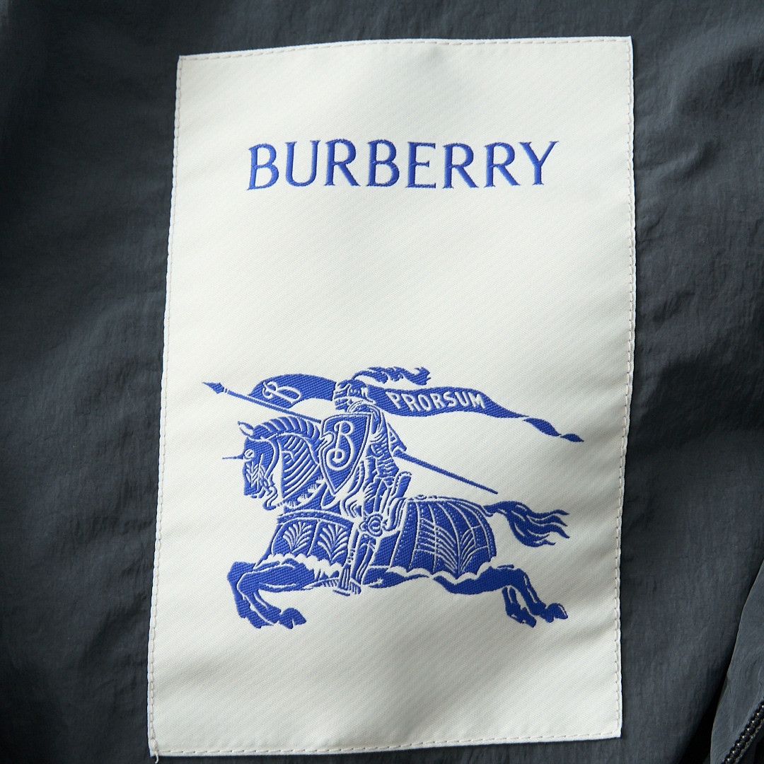 Burberry Burberry Men's Logo Print Zip Jacket Size US M / EU 48-50 / 2 - 5 Thumbnail