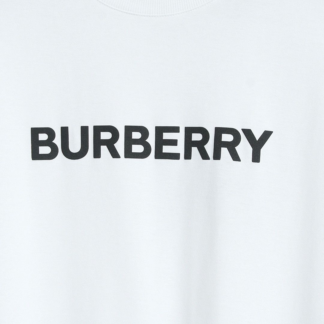Burberry Burberry Unisex Logo Solid T-Shirt Size US M / EU 48-50 / 2 - 3 Thumbnail