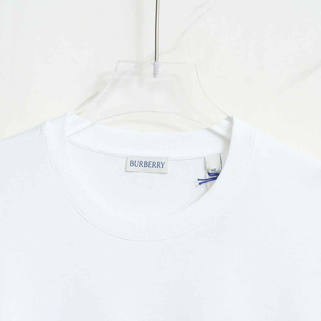 Burberry Burberry Unisex Logo Solid T-Shirt Size US M / EU 48-50 / 2 - 2 Thumbnail