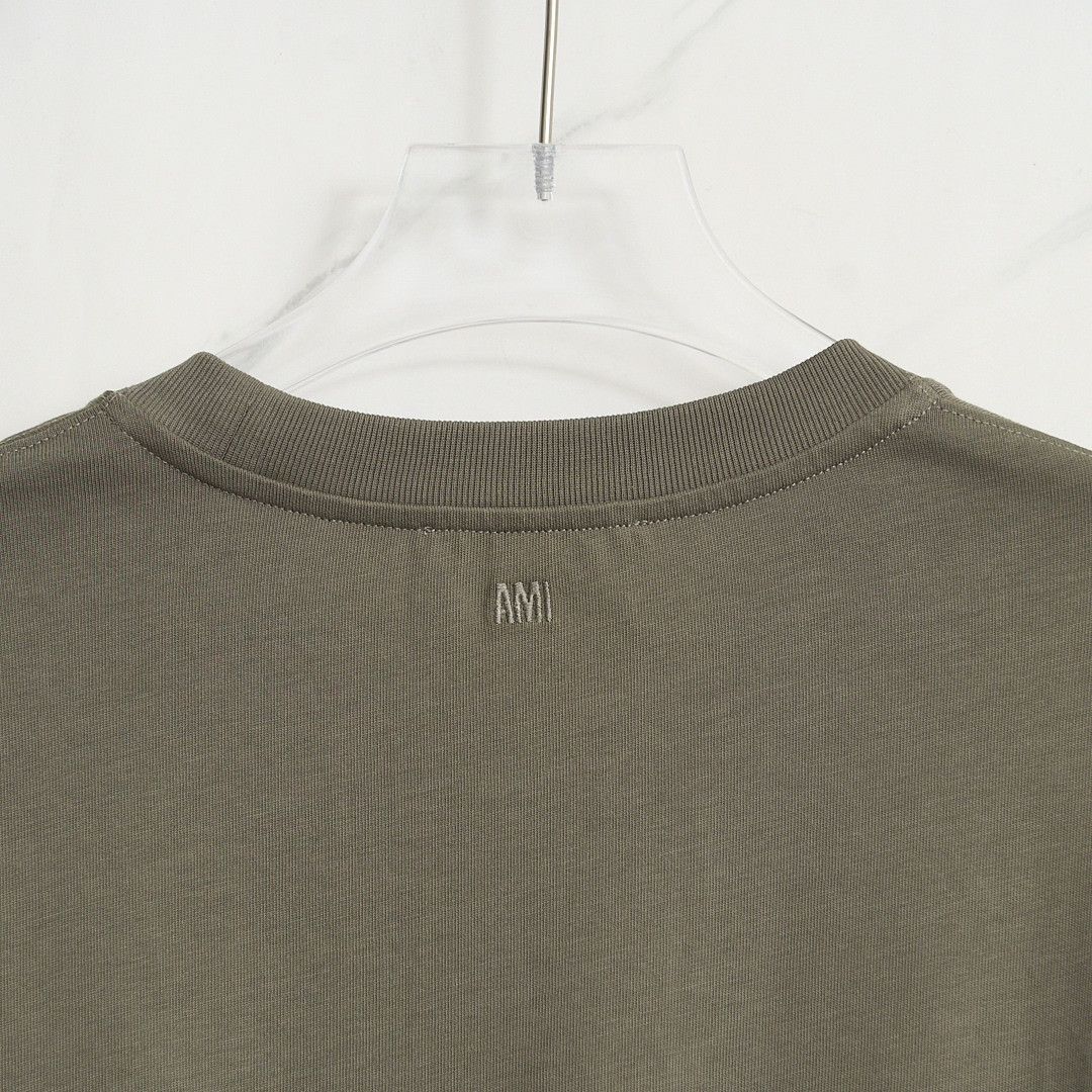 AMI Ami Paris Men's Heart Embroidered Solid T-Shirt Size US XS / EU 42 / 0 - 5 Thumbnail