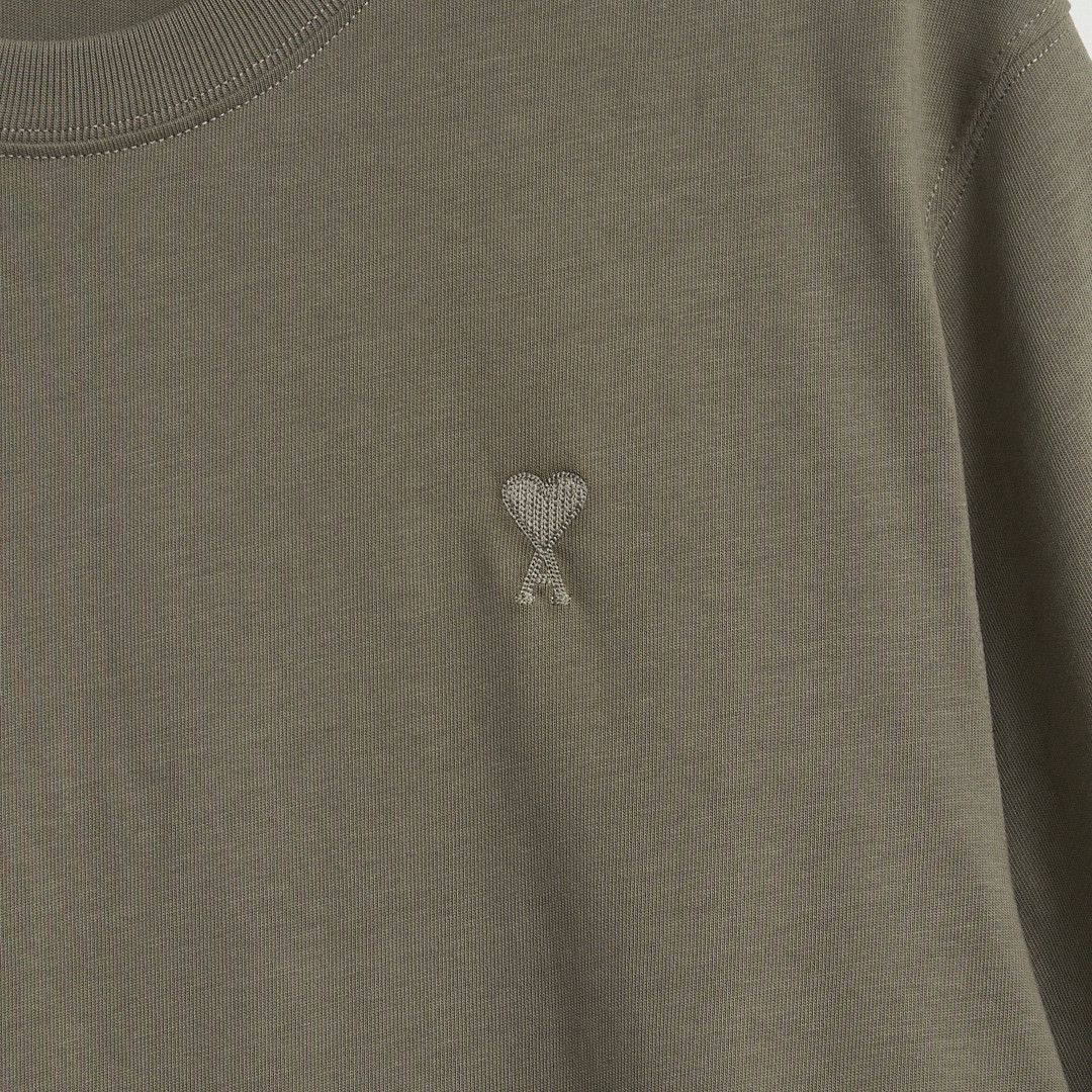 AMI Ami Paris Men's Heart Embroidered Solid T-Shirt Size US XS / EU 42 / 0 - 3 Thumbnail