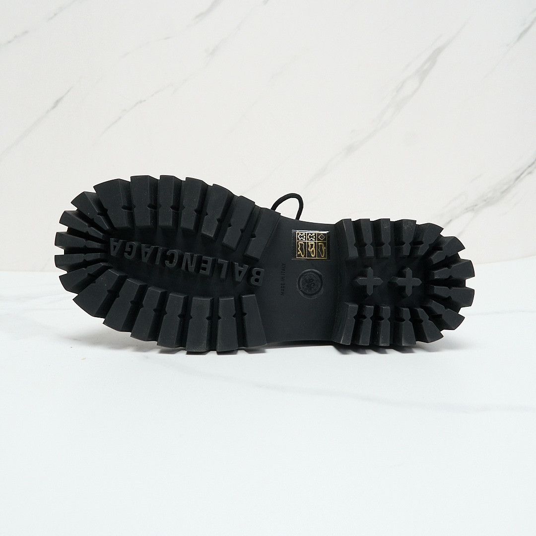 Balenciaga Balenciaga Women's Platform Martin Boots Size US 5 / IT 35 - 7 Thumbnail