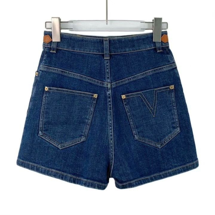 Louis Vuitton Louis Vuitton Blue Logo Leather Buckle Denim Shorts Size 34" / US 12 / IT 48 - 2 Thumbnail