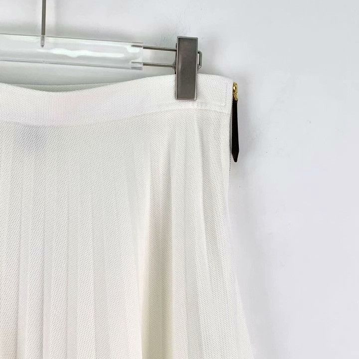 Louis Vuitton Louis Vuitton 23 White Cotton Pleated Midi Skirt Size 40" / US 18 - 3 Thumbnail