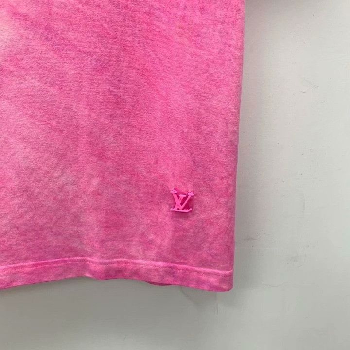 Louis Vuitton Louis Vuitton 2022 Pink Logo Tie-Dye T-Shirt Size S / US 4 / IT 40 - 4 Thumbnail