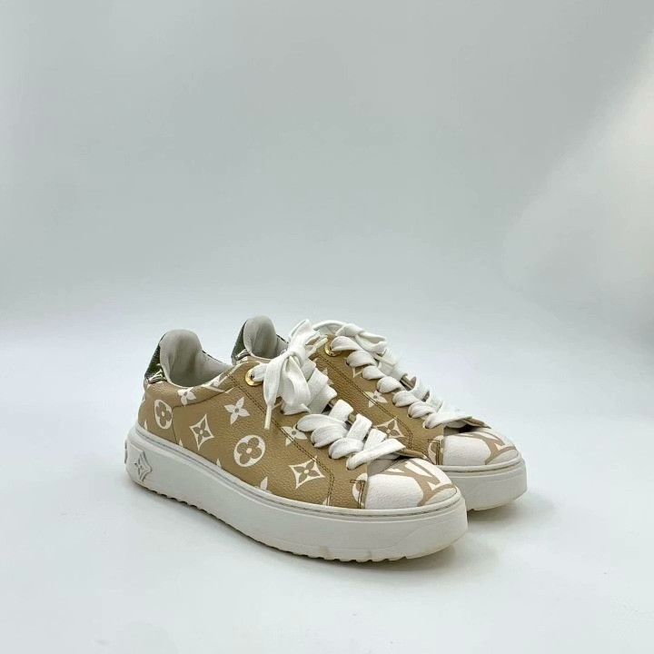 Louis Vuitton Louis Vuitton Tine Out Logo Flat Sneakers Size US 4.5 / IT 34.5 - 2 Thumbnail