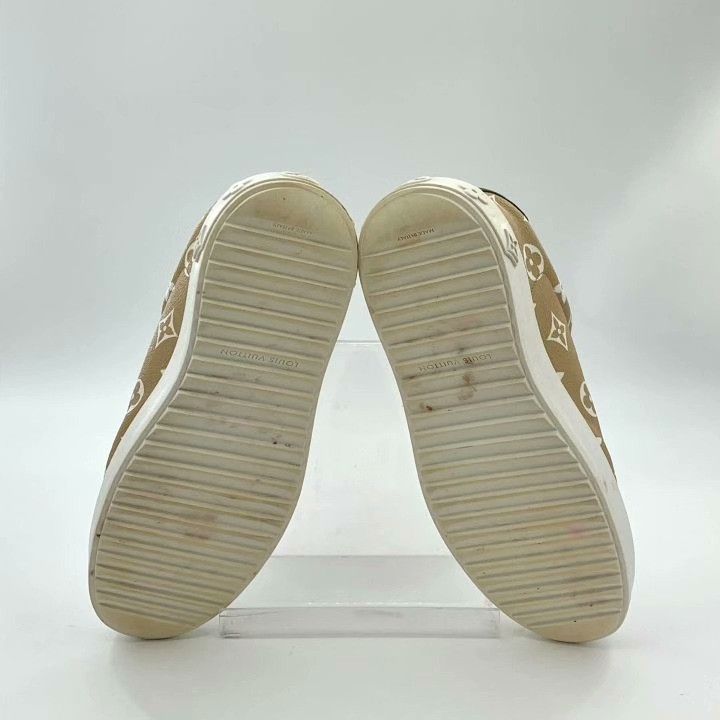 Louis Vuitton Louis Vuitton Tine Out Logo Flat Sneakers Size US 4.5 / IT 34.5 - 5 Thumbnail