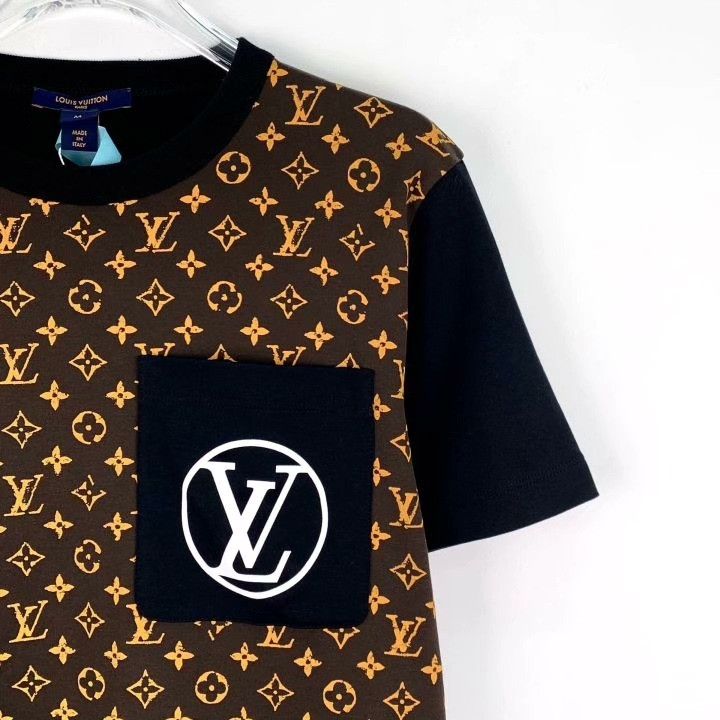 Louis Vuitton Louis Vuitton Monogram Cotton Crewneck T-shirt Size M / US 6-8 / IT 42-44 - 3 Thumbnail