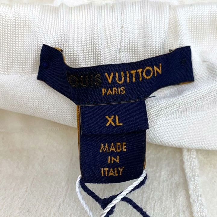 Louis Vuitton Louis Vuitton 23 Beige Monogram Silk Shorts Size 34" / US 12 / IT 48 - 6 Thumbnail