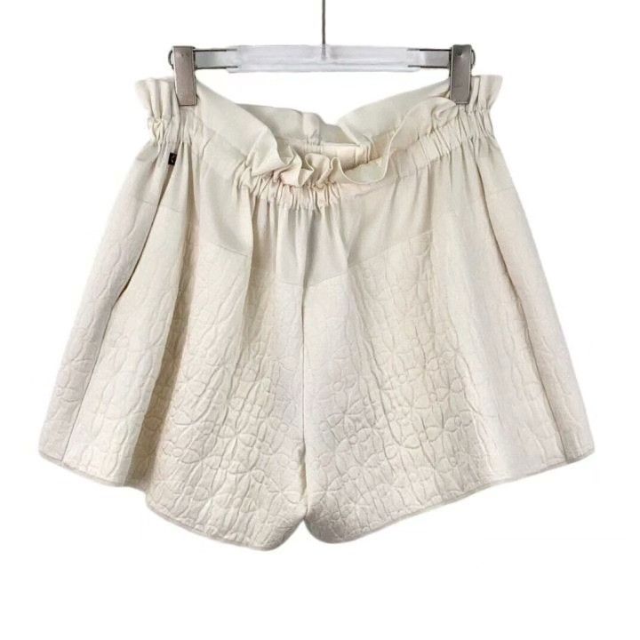 Louis Vuitton Louis Vuitton 23 Beige Monogram Silk Shorts Size 34" / US 12 / IT 48 - 2 Thumbnail