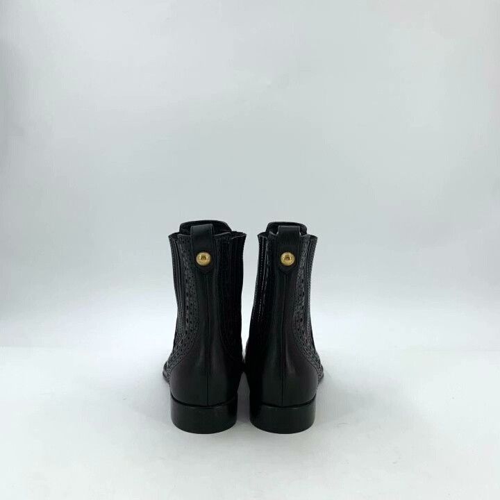 Louis Vuitton Louis Vuitton 37 Black Baroque Carved Leather Ankle Boots Size US 6 / IT 36 - 4 Thumbnail